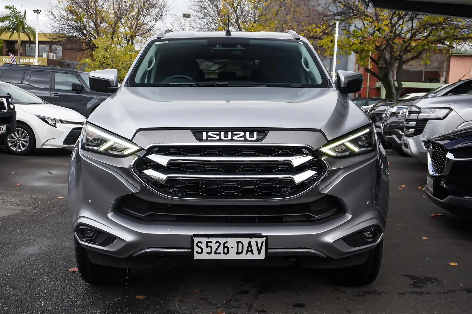 2022 Isuzu MU-X Gallery Image 5