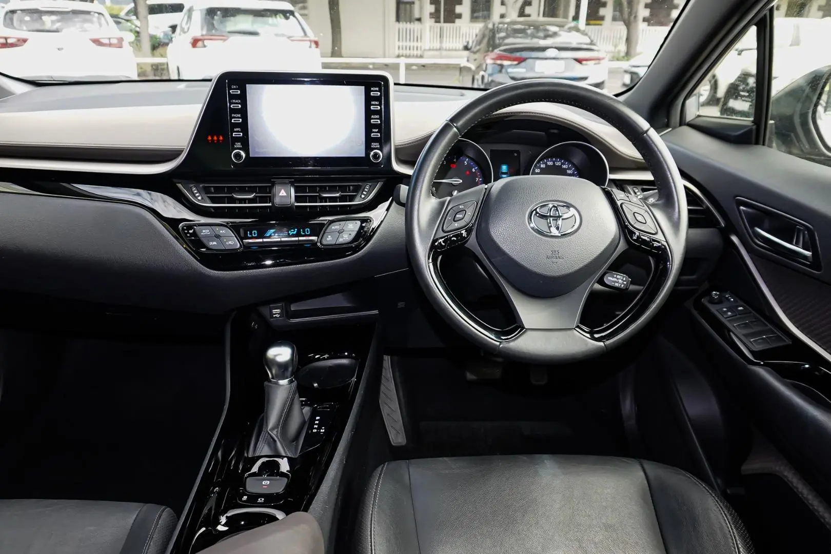 2023 Toyota C-HR Gallery Image 9