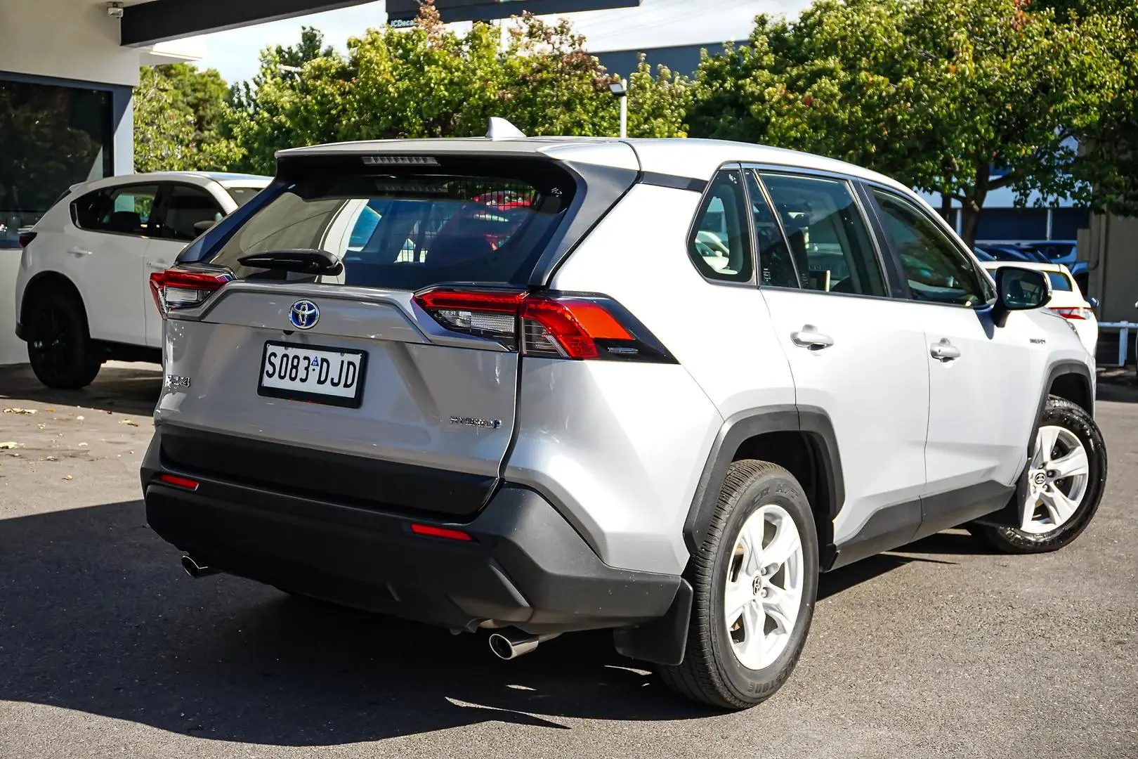 2021 Toyota RAV4 Gallery Image 3