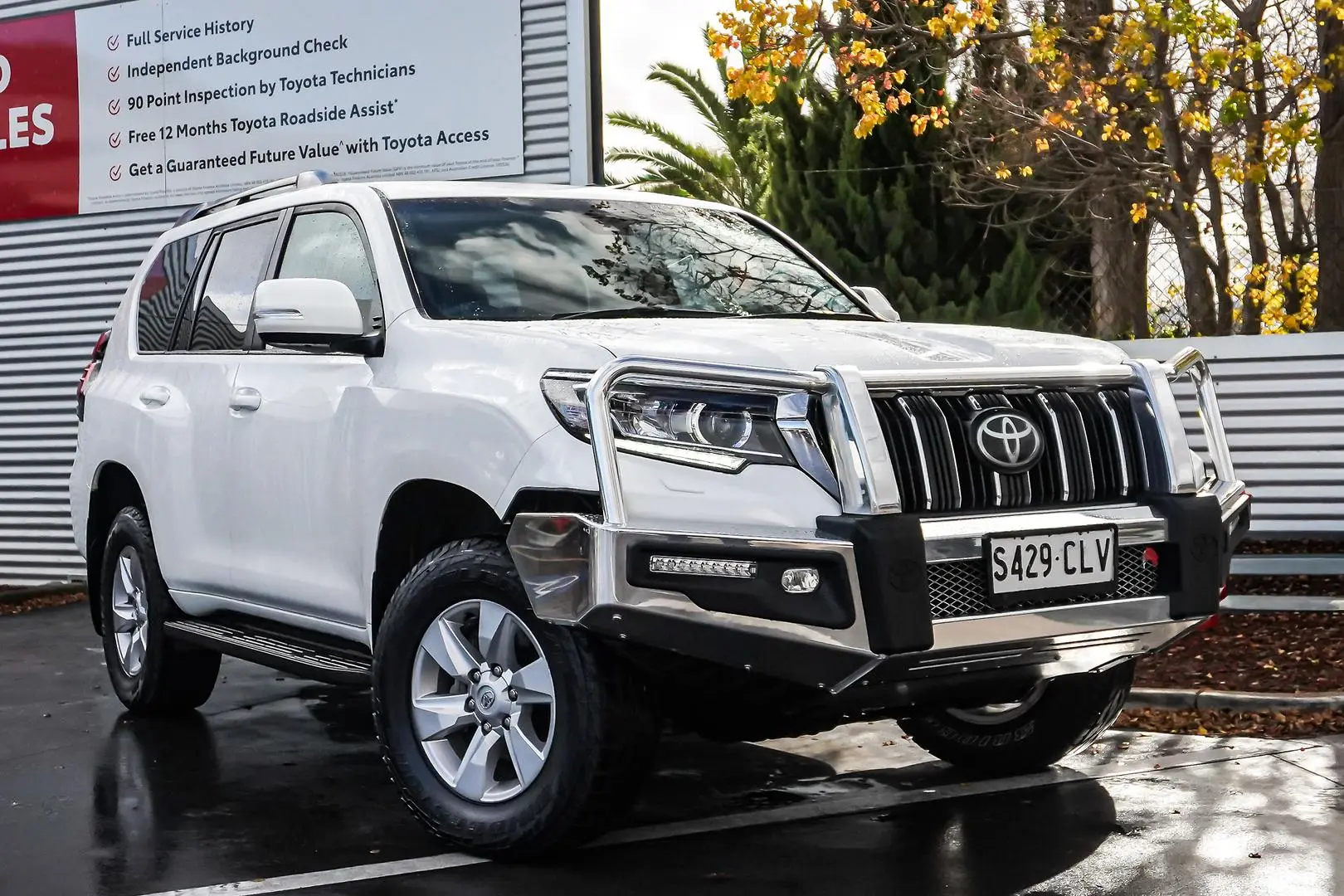 2021 Toyota Landcruiser Prado Gallery Image 2