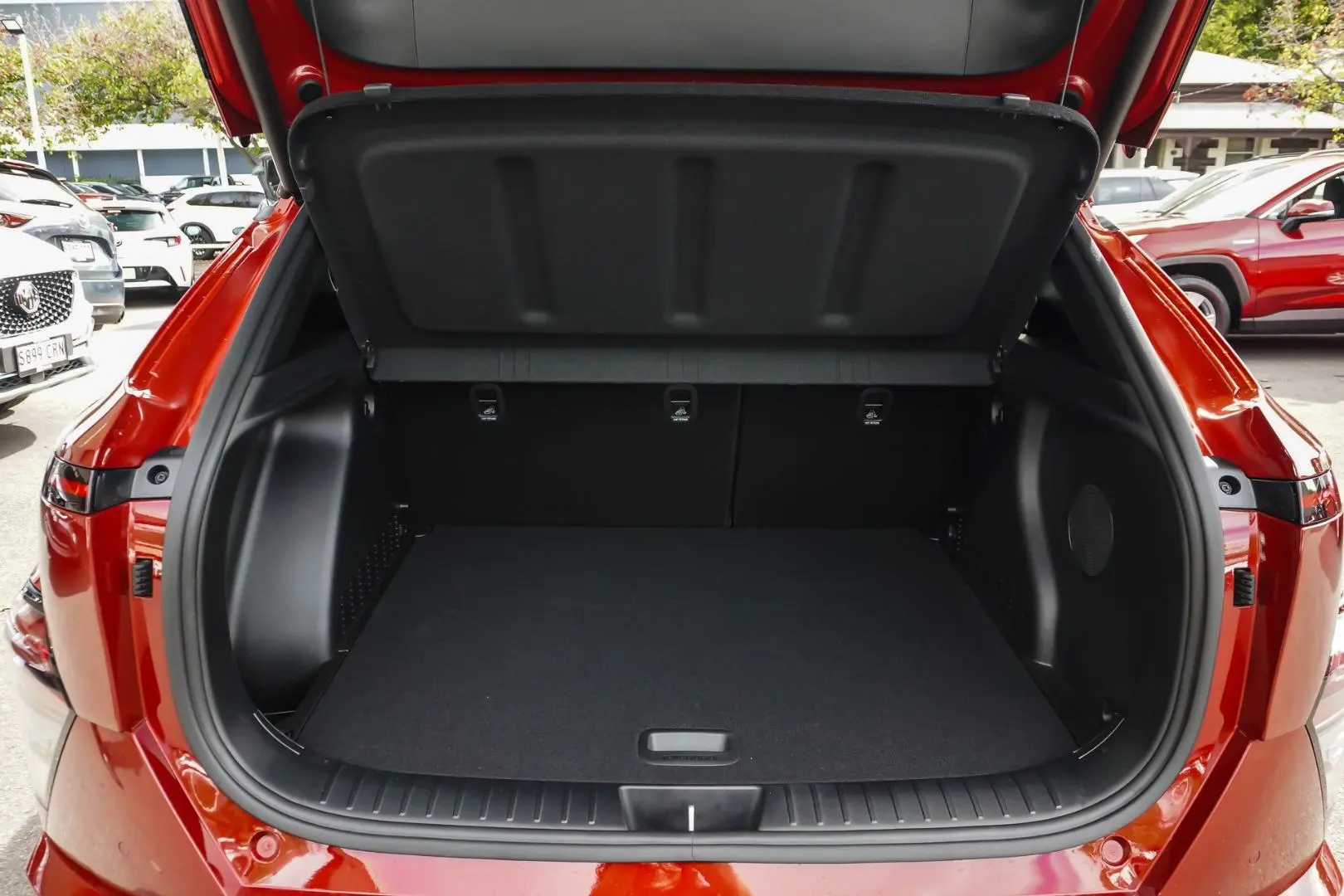 2025 Hyundai Kona Gallery Image 10