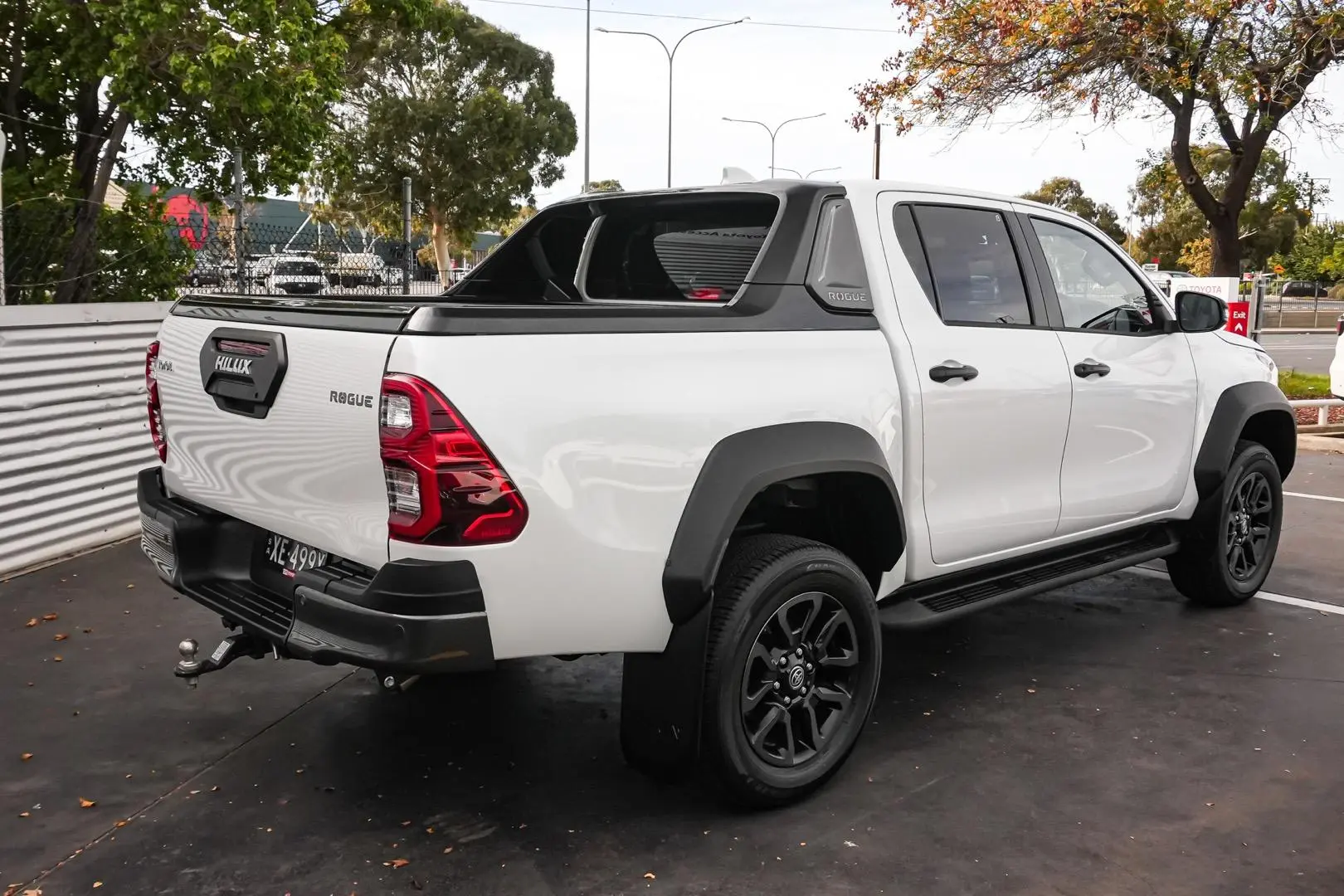 2024 Toyota Hilux Gallery Image 3