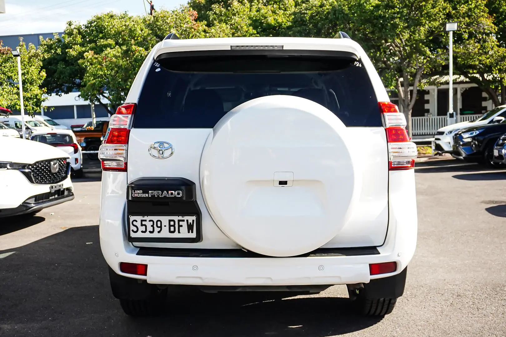 2015 Toyota Landcruiser Prado Gallery Image 5