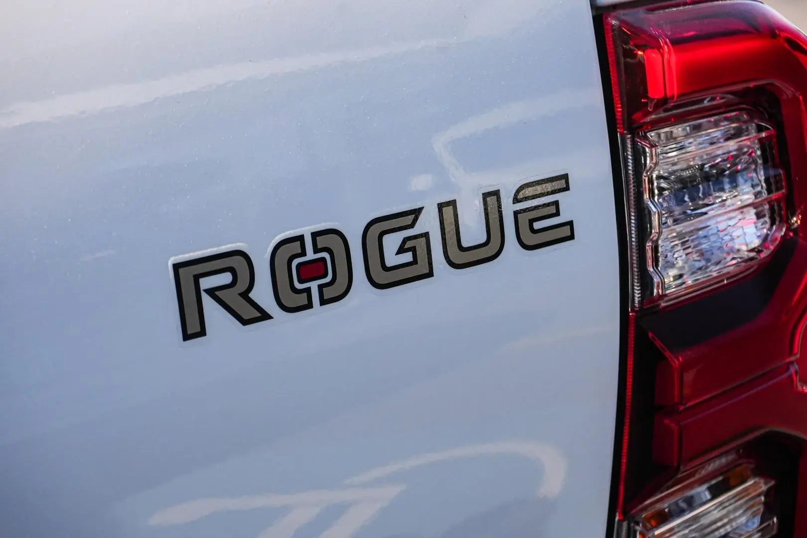 2024 Toyota Hilux Gallery Image 9