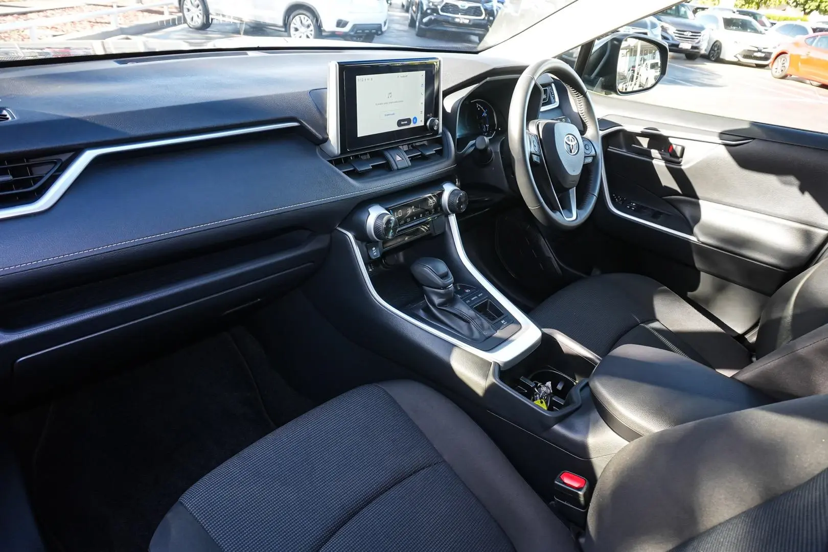 2024 Toyota RAV4 Gallery Image 10