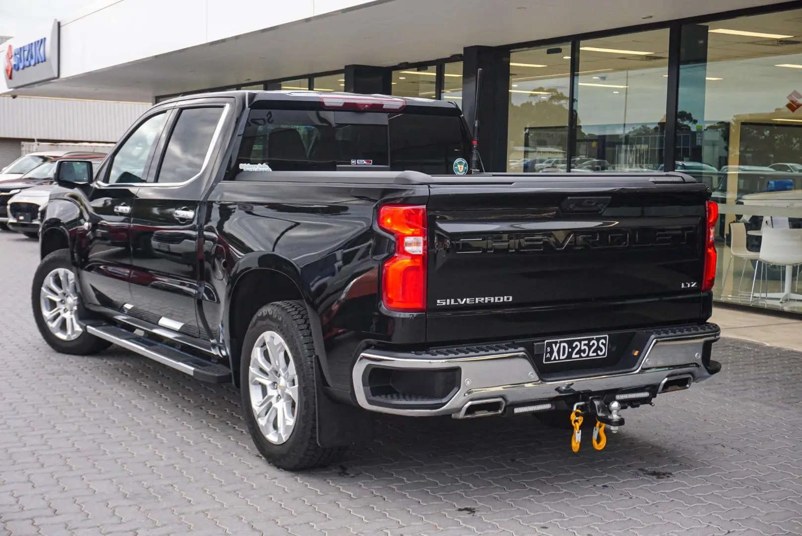 2024 Chevrolet Silverado Gallery Image 3