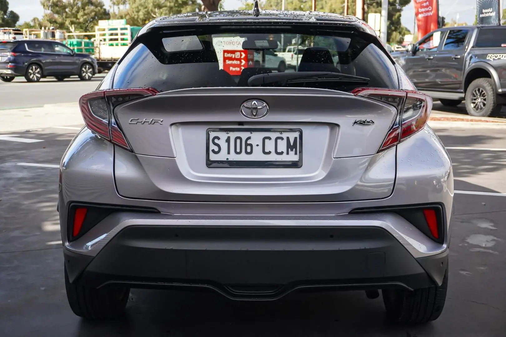 2019 Toyota C-HR Gallery Image 6