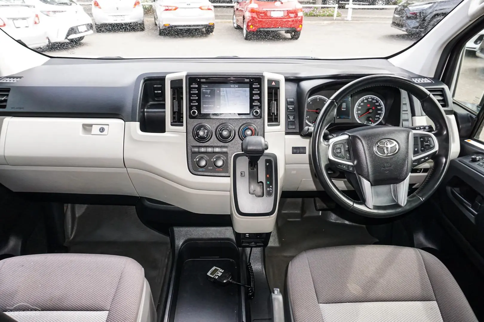 2019 Toyota Hiace Image 10