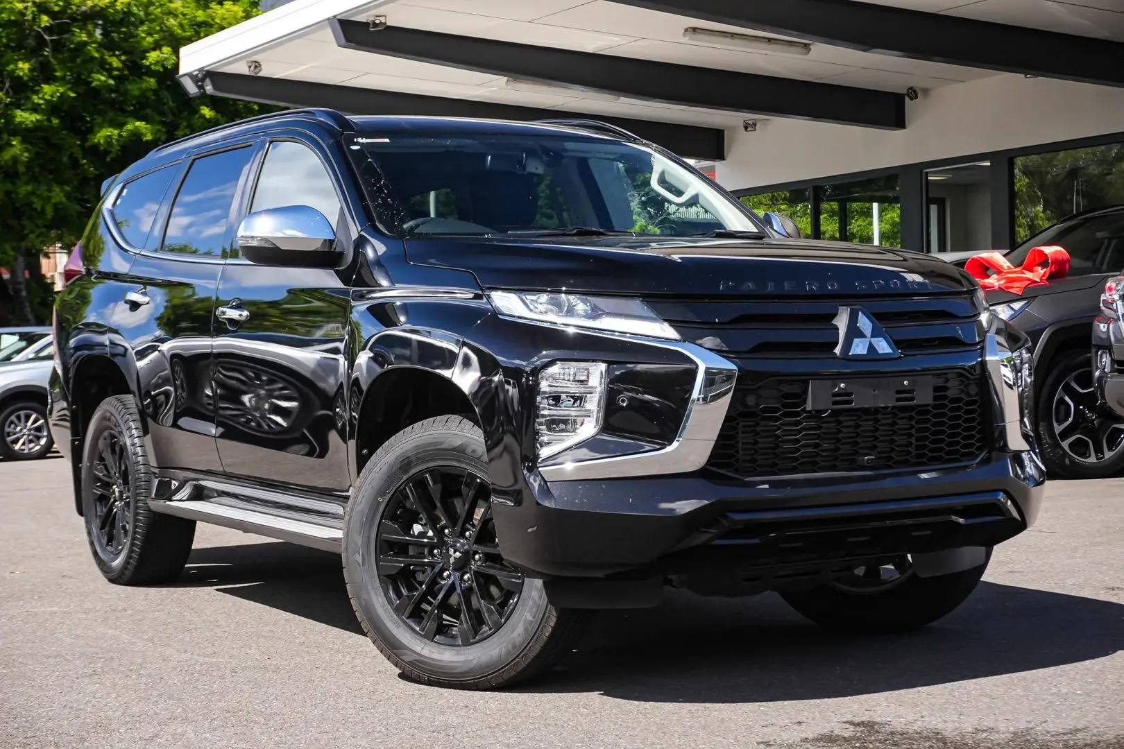 2024 Mitsubishi Pajero Sport Gallery Image 2