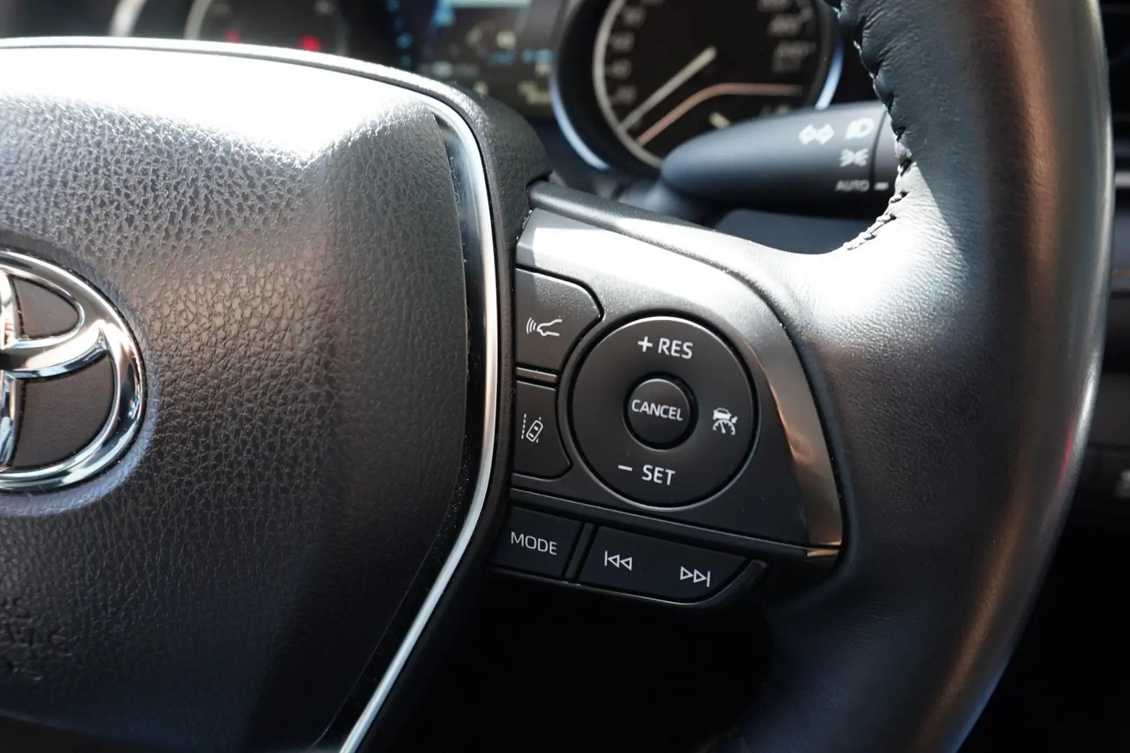 2019 Toyota Camry Gallery Image 20