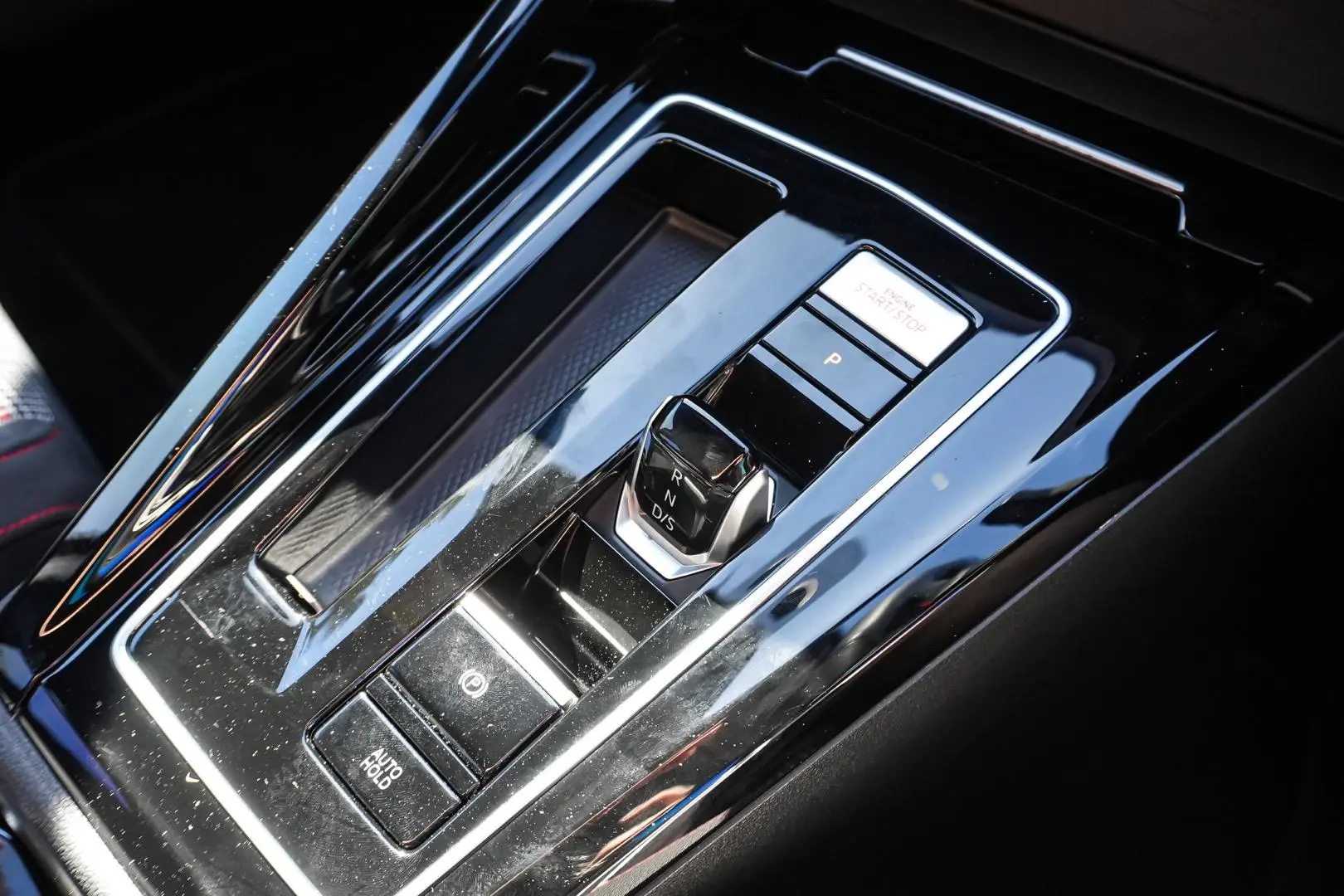 2022 Volkswagen Golf Gallery Image 18