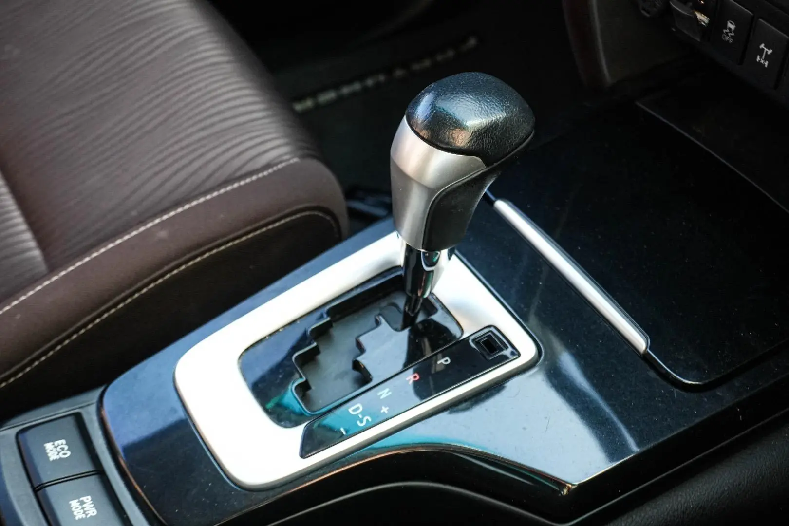 2016 Toyota Fortuner Gallery Image 17
