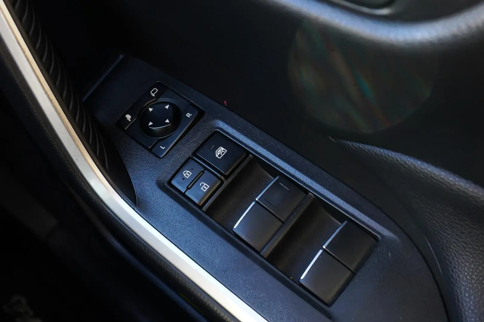 2020 Toyota RAV4 Gallery Image 21