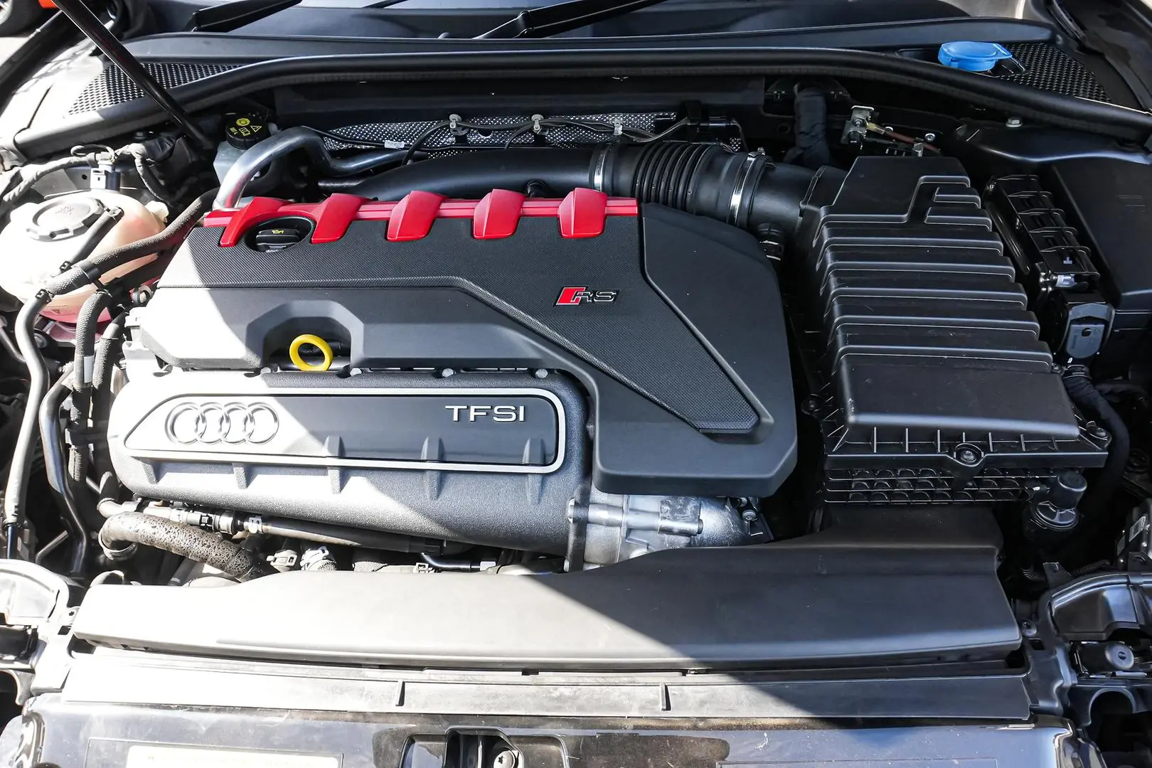 2018 Audi RS3 Gallery Image 24