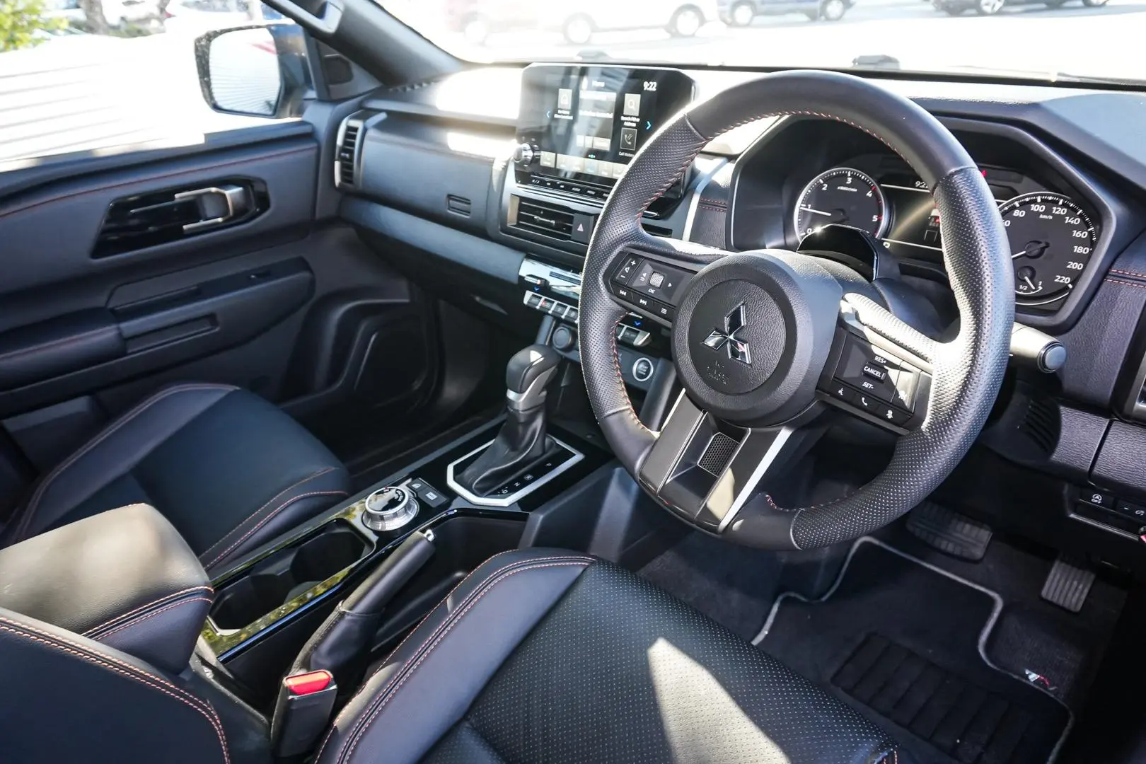 2024 Mitsubishi Triton Gallery Image 15