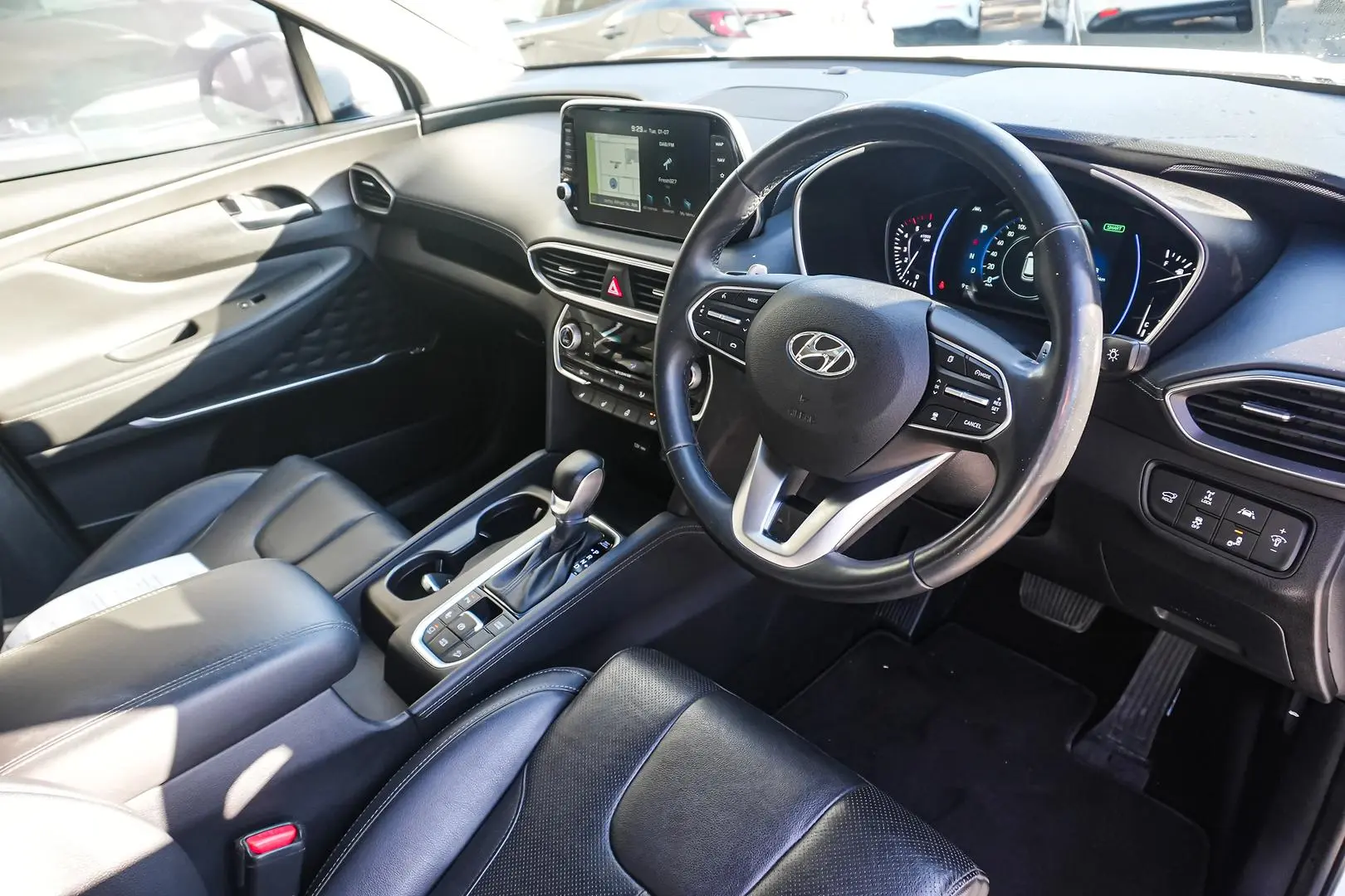 2019 Hyundai Santa Fe Gallery Image 7