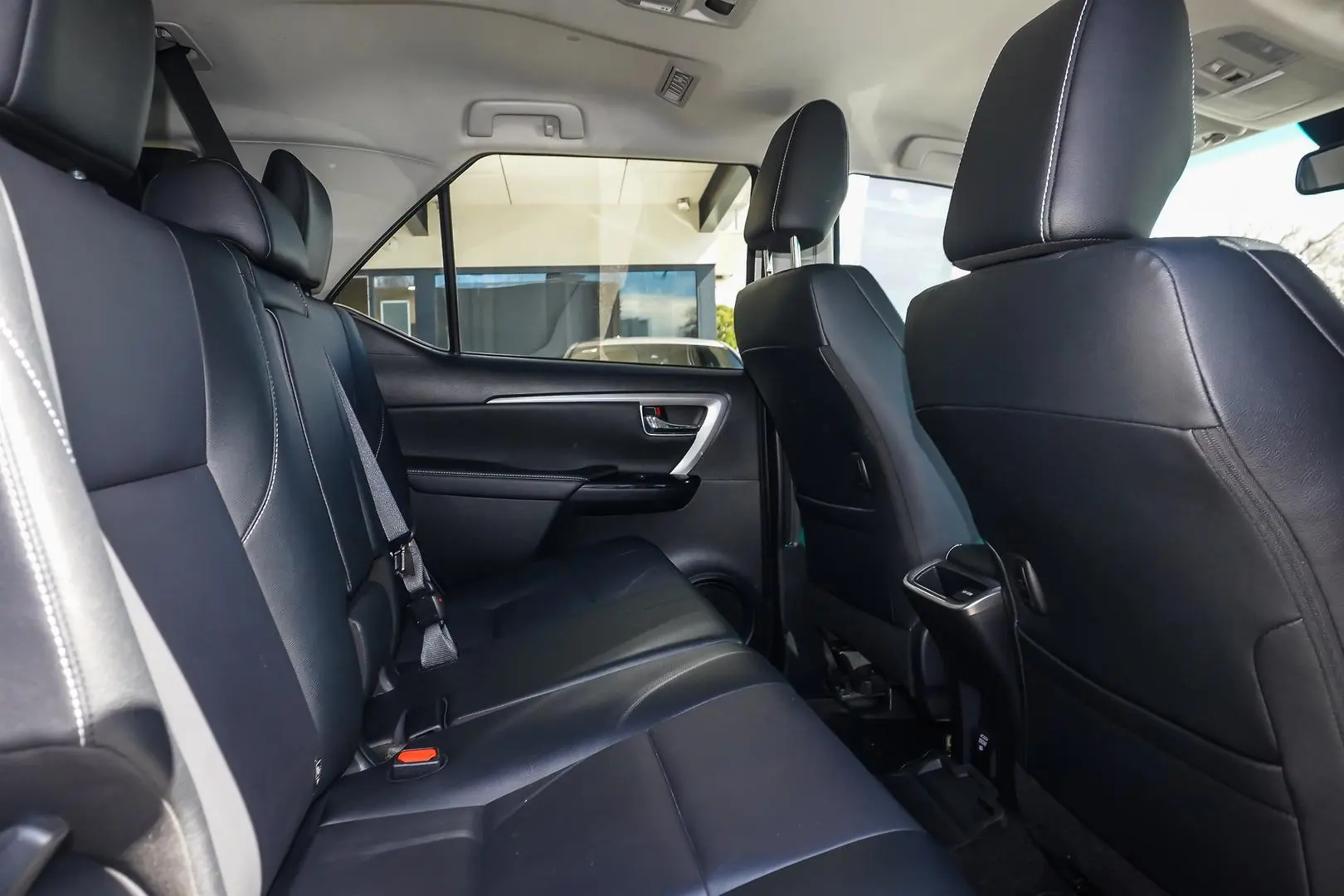 2021 Toyota Fortuner Gallery Image 8