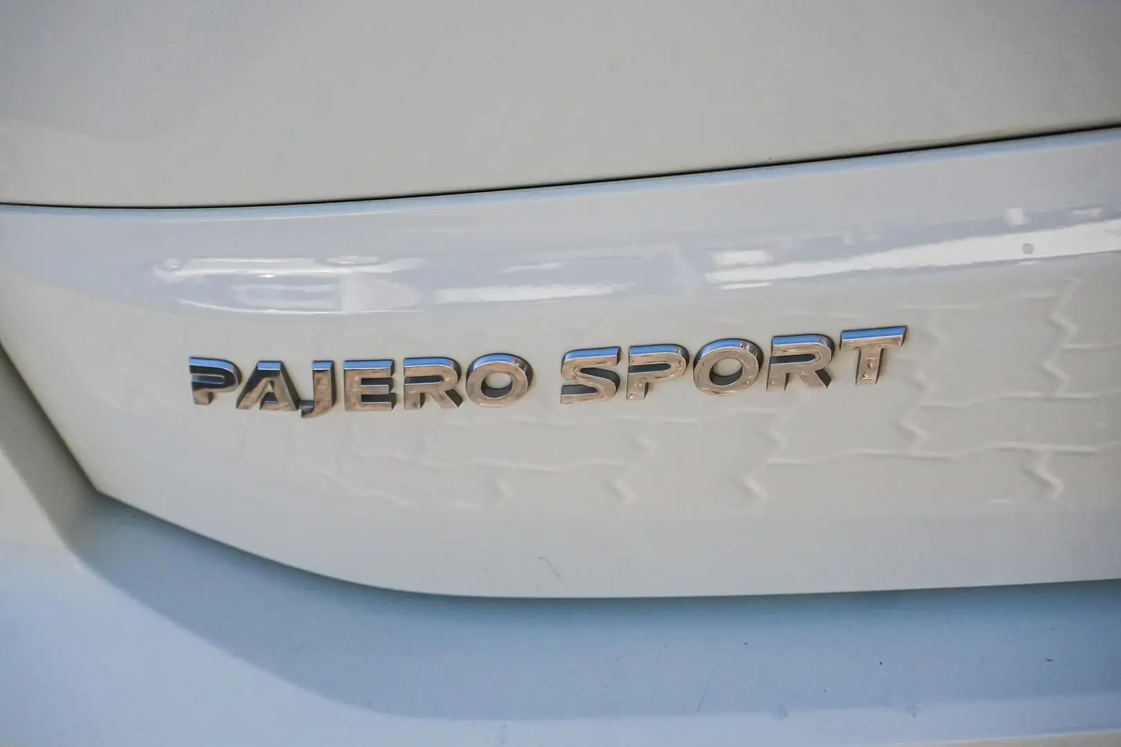 2022 Mitsubishi Pajero Sport Gallery Image 13