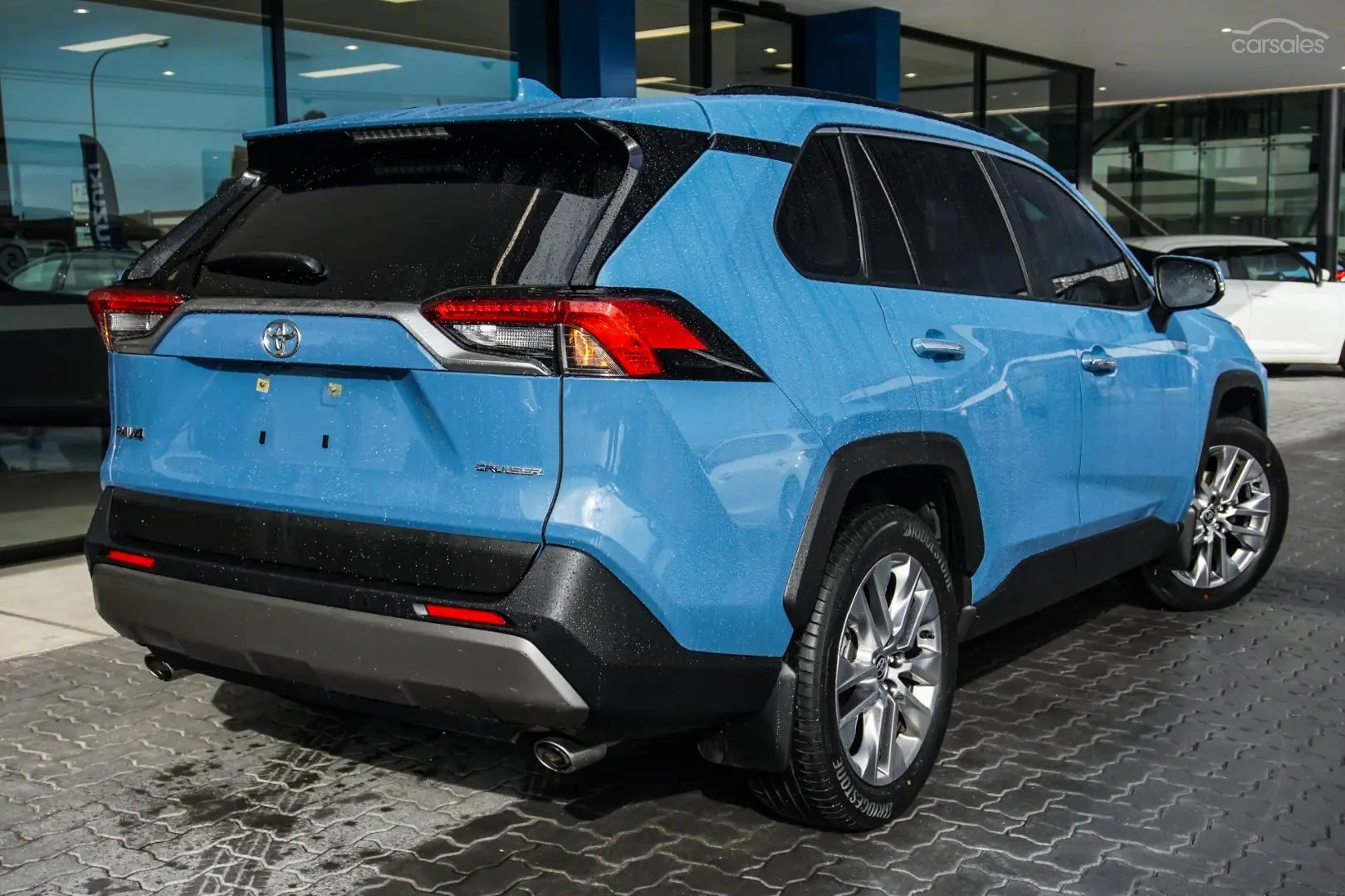 2022 Toyota RAV4 Image 2