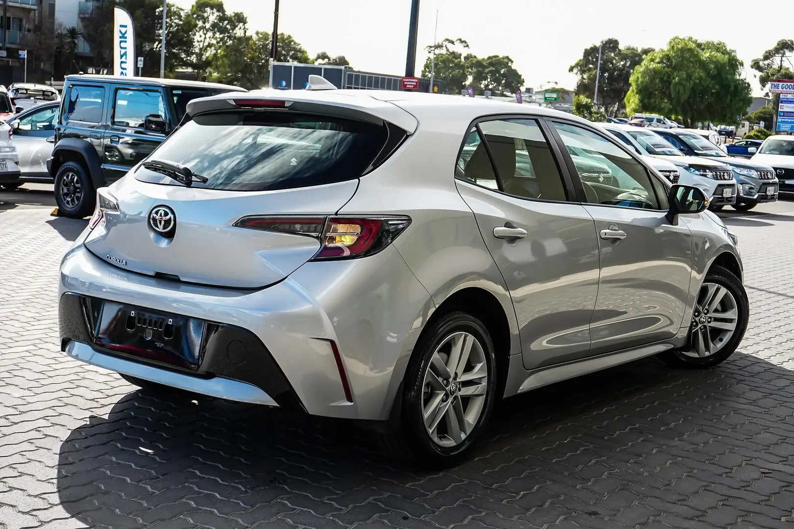 2021 Toyota Corolla Gallery Image 2