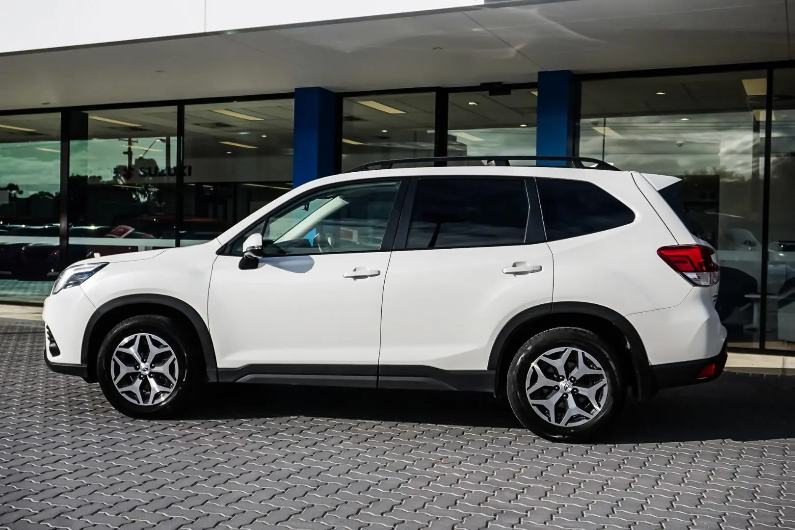 2023 Subaru Forester Gallery Image 3