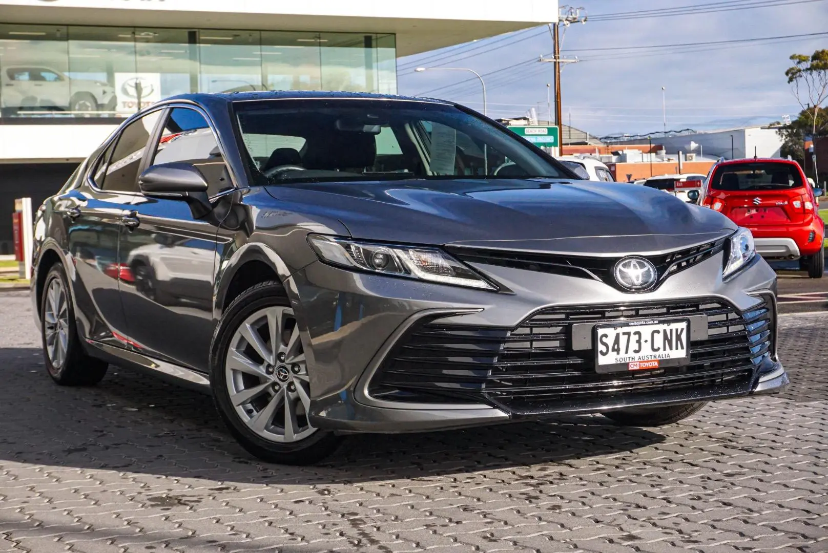 2021 Toyota Camry Gallery Image 2