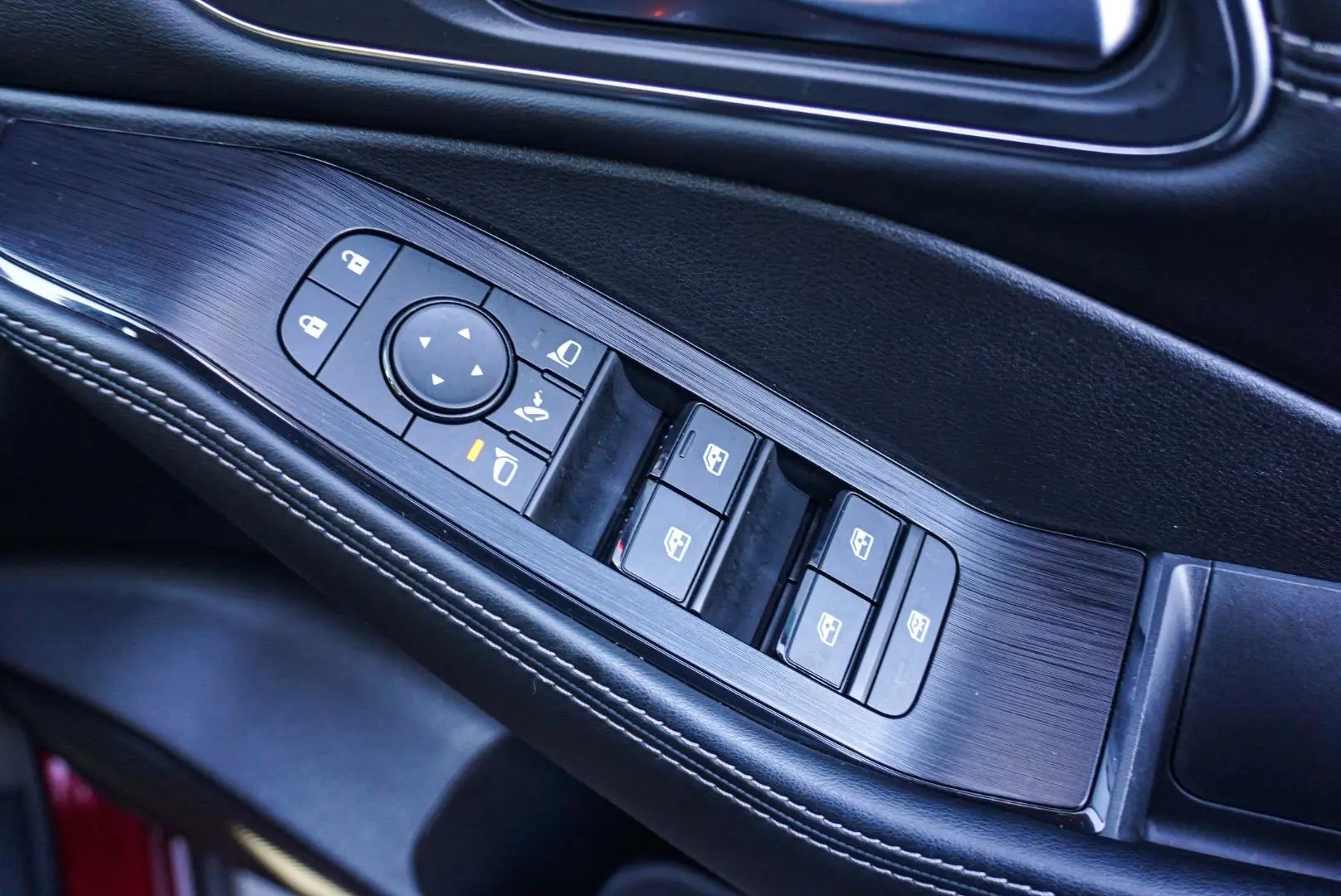 2022 Nissan X-TRAIL Gallery Image 17