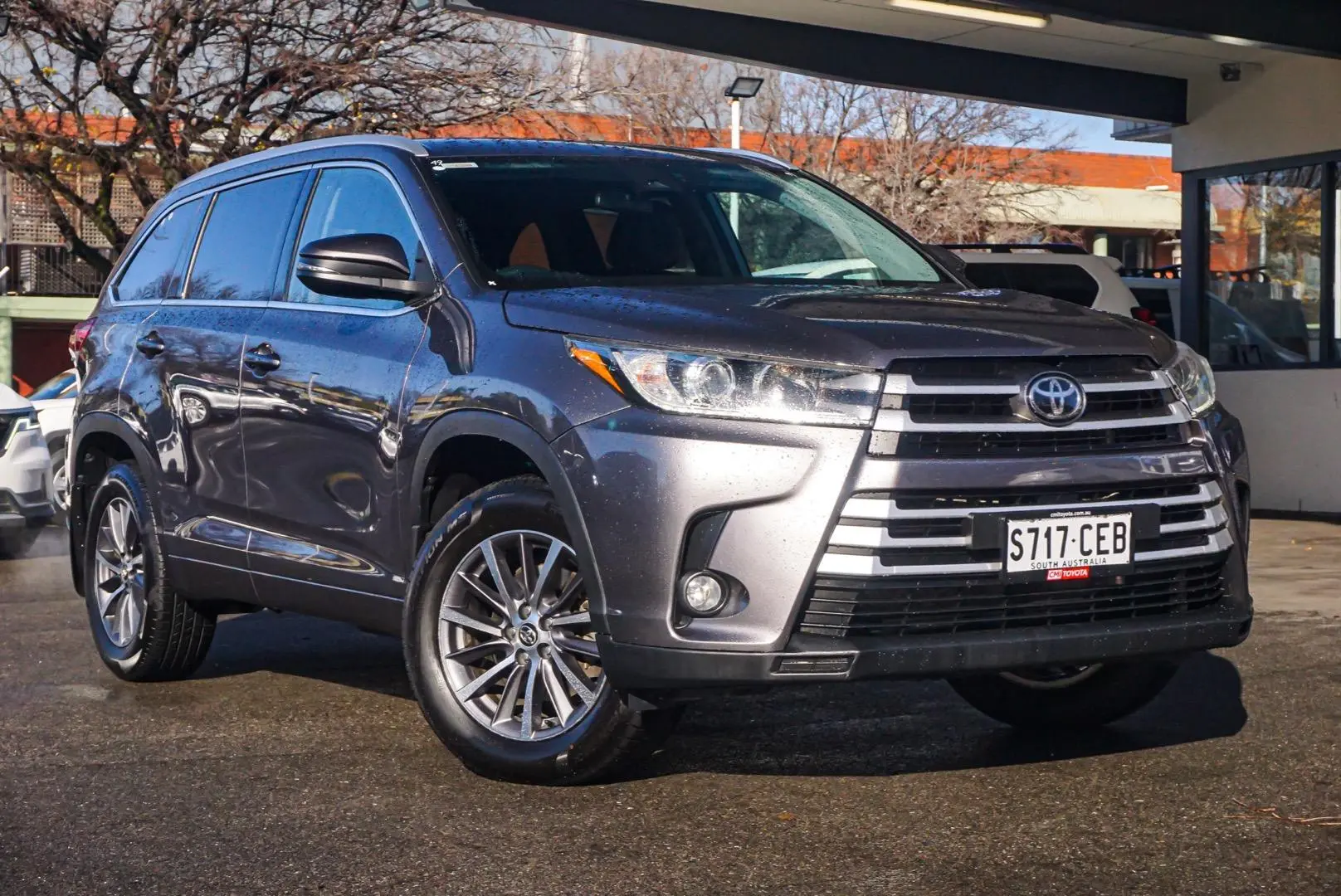 2019 Toyota Kluger Gallery Image 2