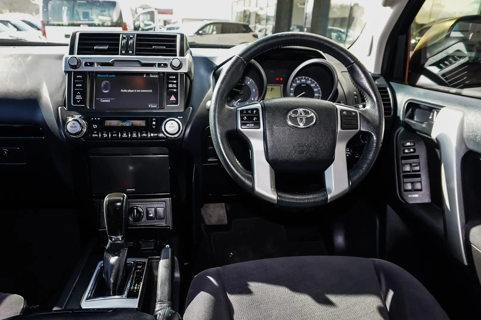 2017 Toyota Landcruiser Prado Gallery Image 9