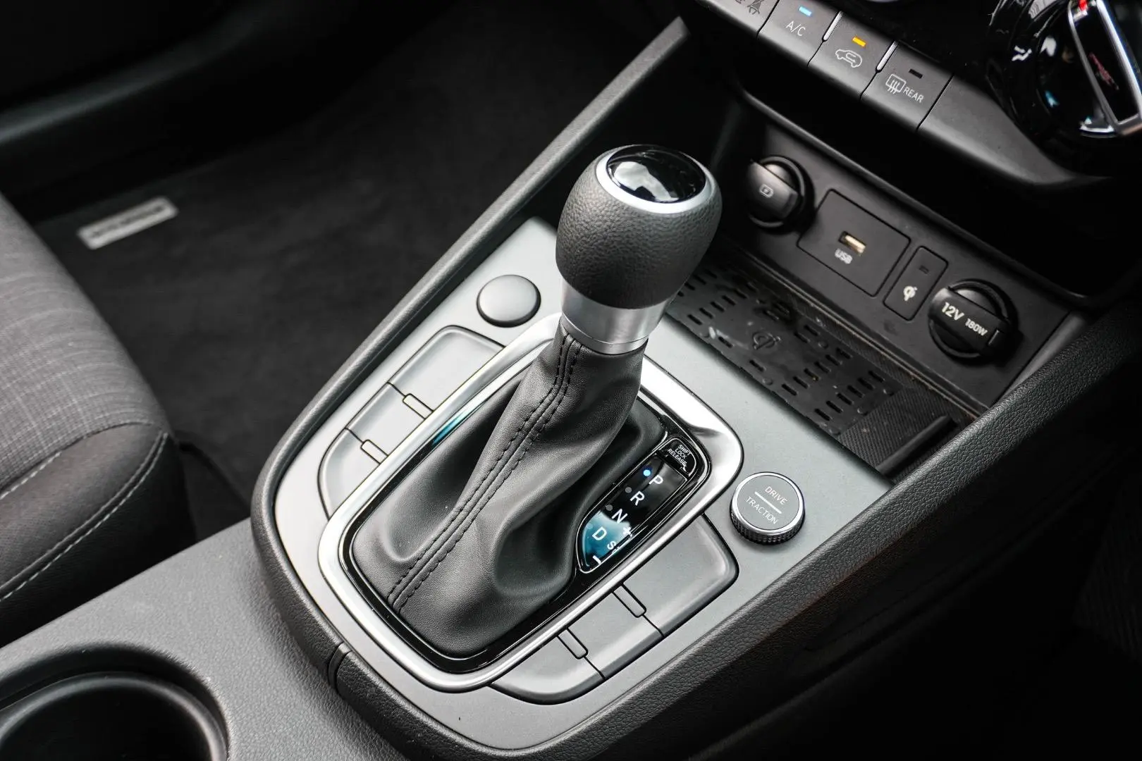 2023 Hyundai Kona Gallery Image 18