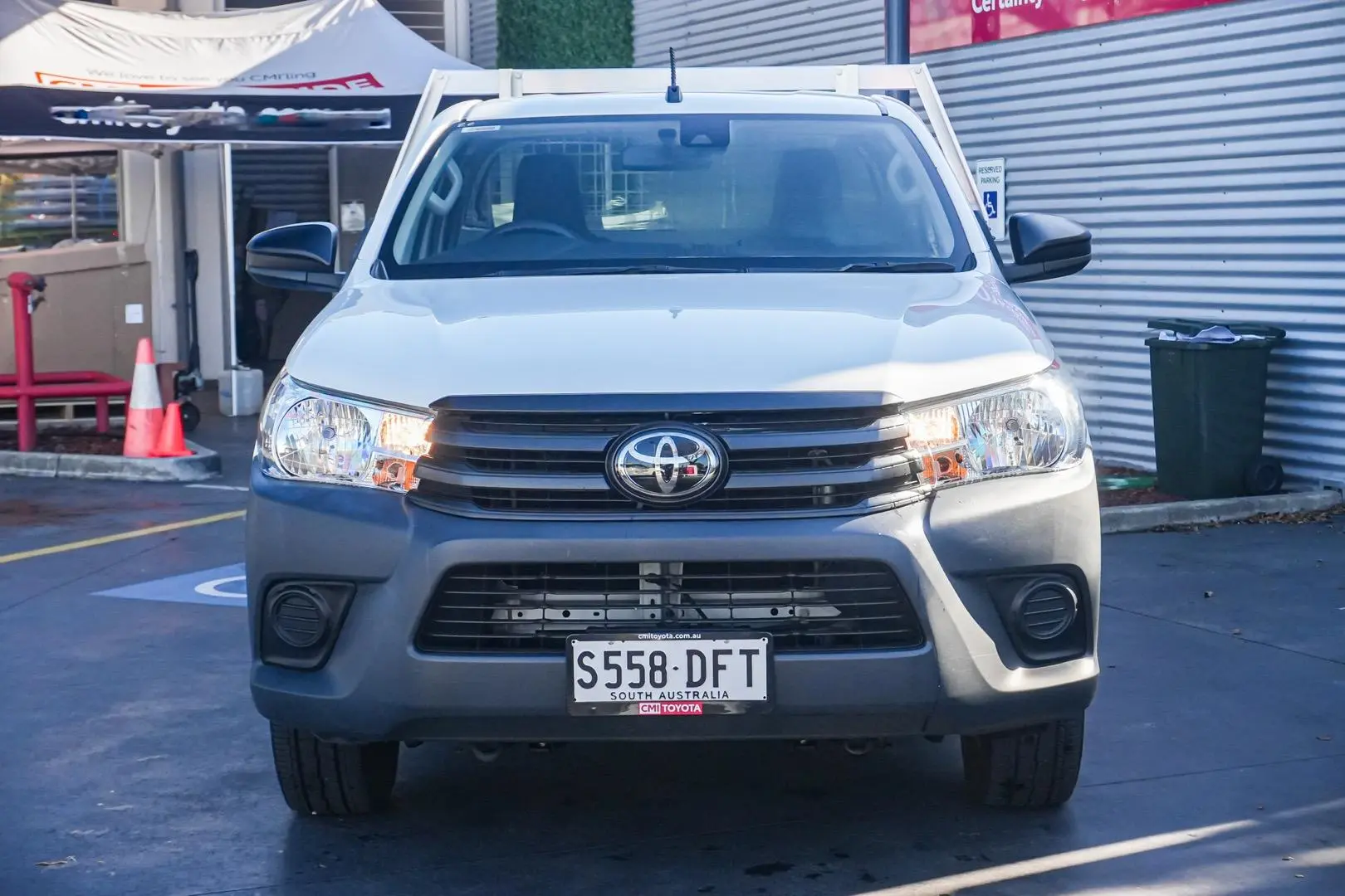 2020 Toyota Hilux Gallery Image 4