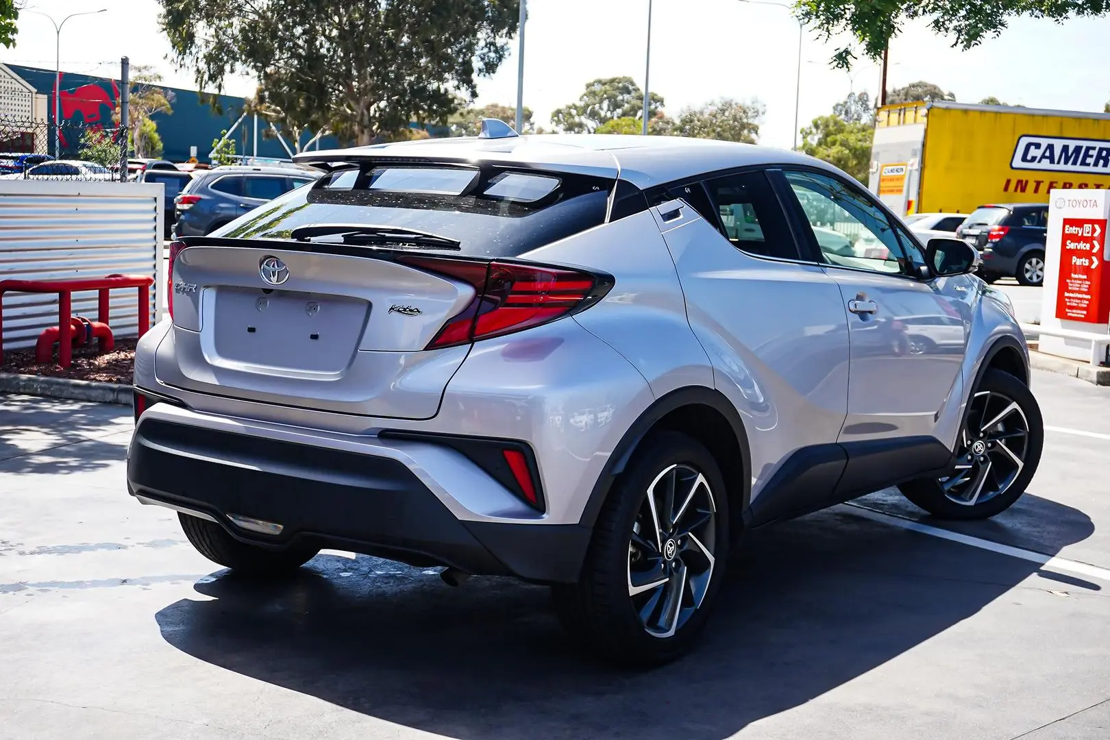 2023 Toyota C-HR Gallery Image 3