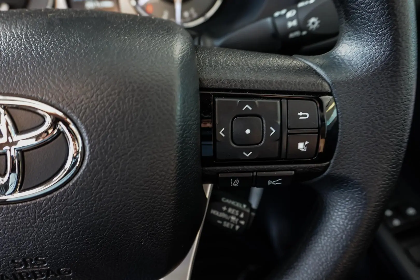 2023 Toyota Hilux Gallery Image 17