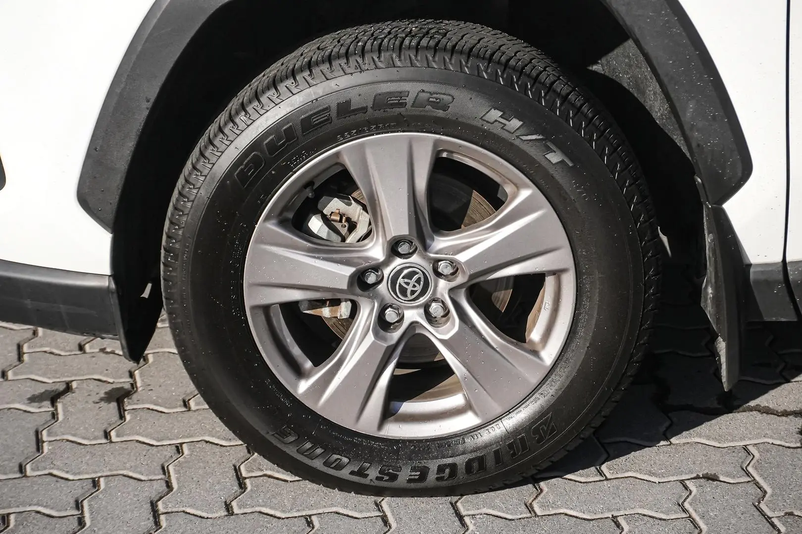 2022 Toyota RAV4 Gallery Image 11