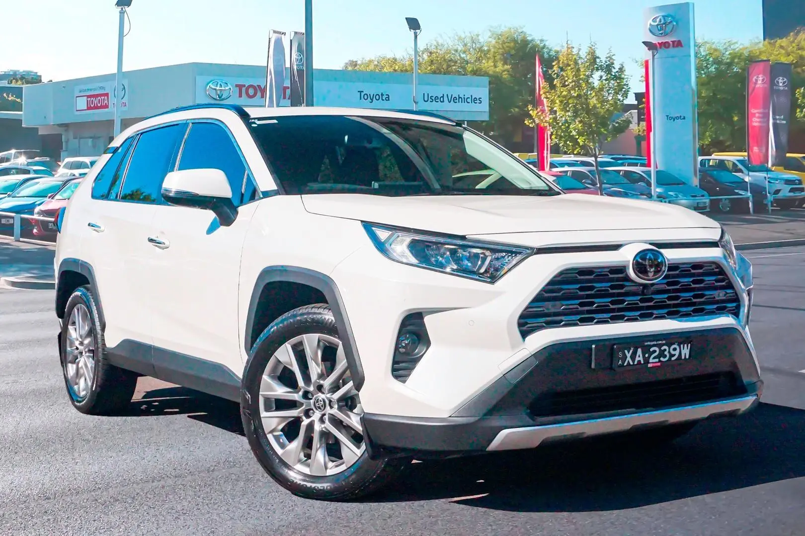 2020 Toyota Rav4 Gallery Image 1