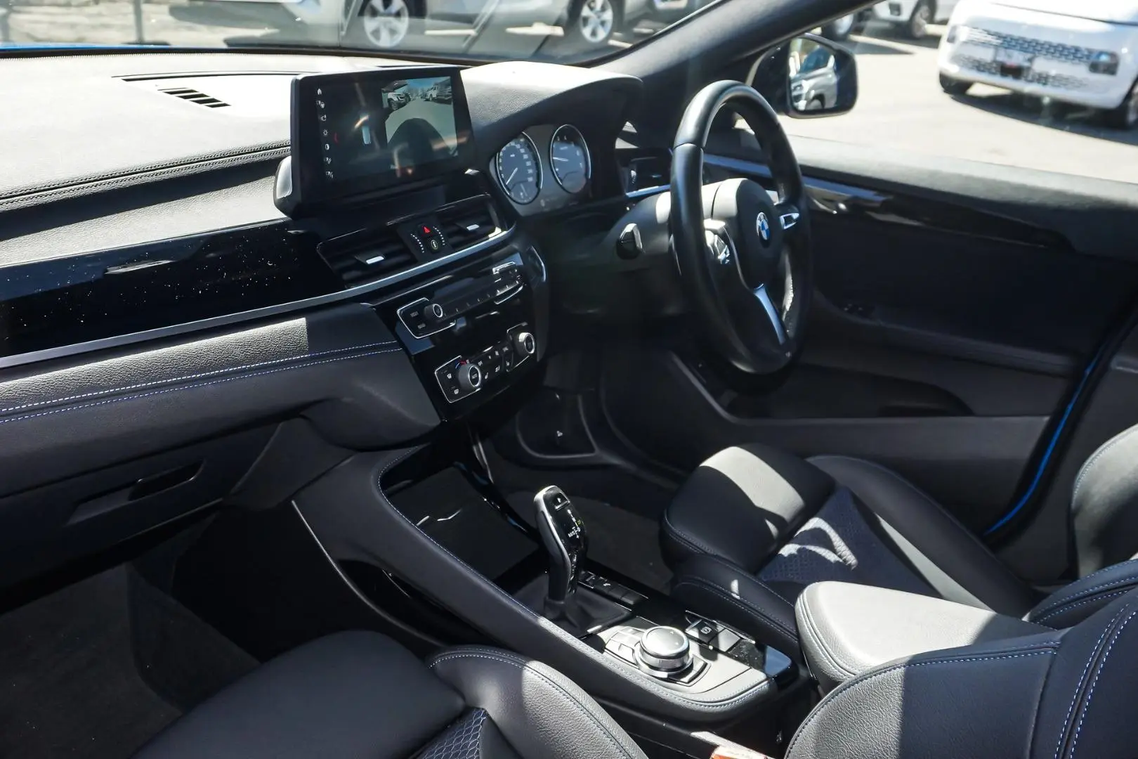 2022 BMW X2 Gallery Image 11