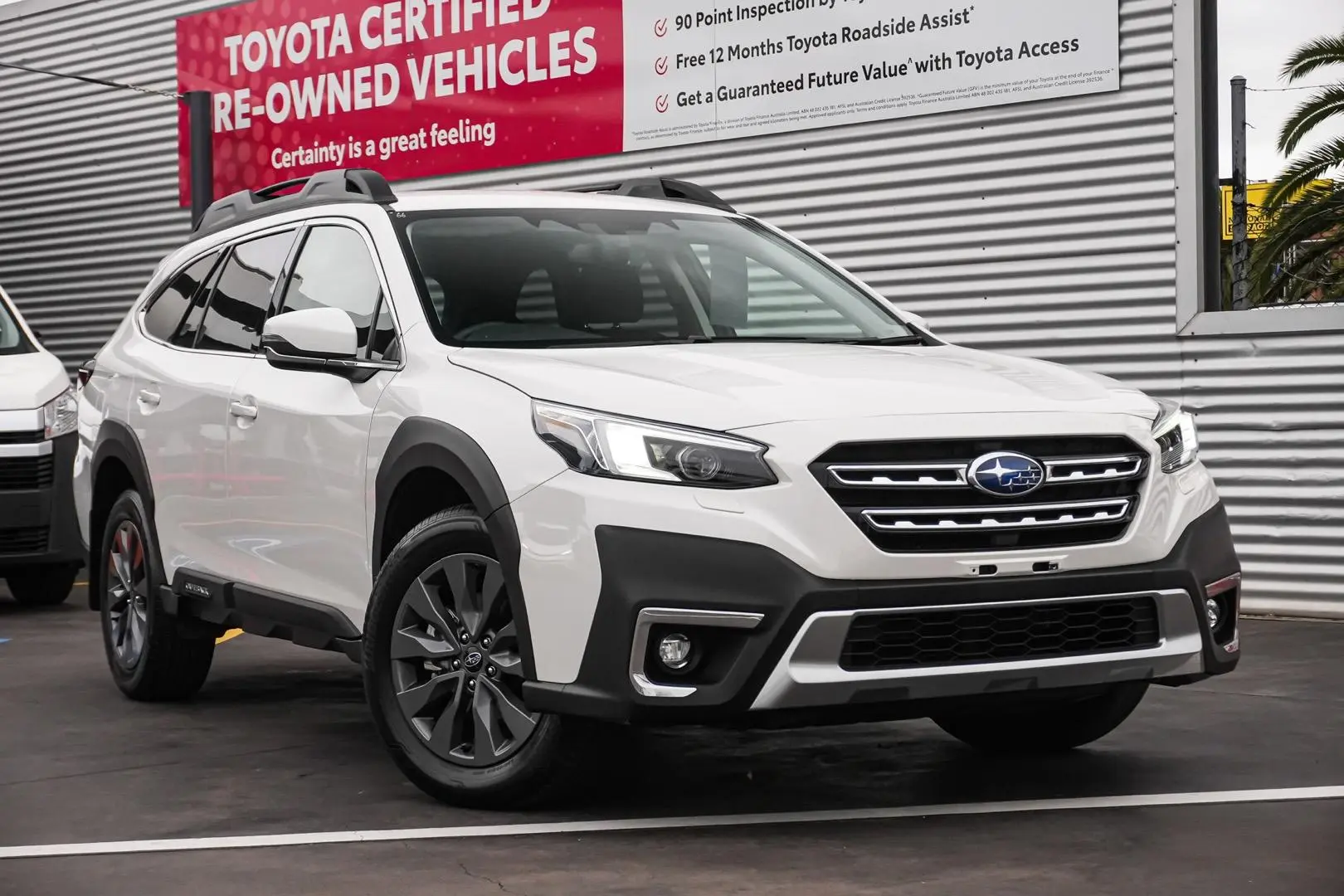 2023 Subaru Outback Gallery Image 1