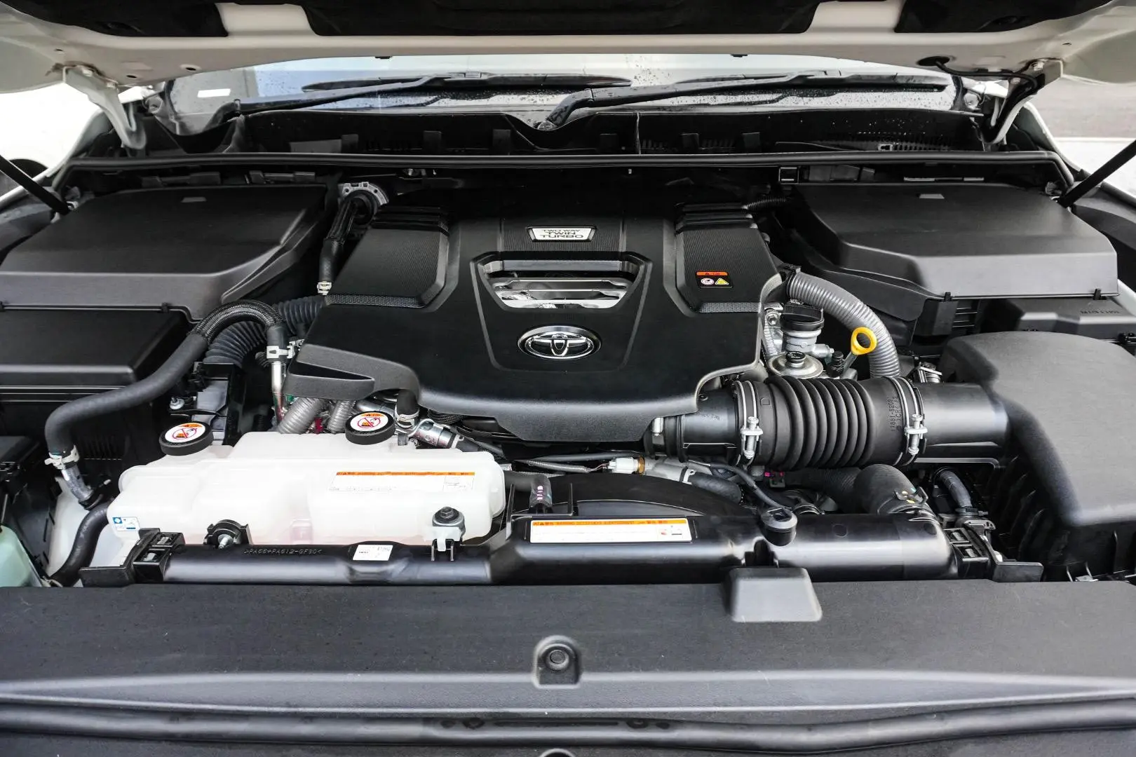 2022 Toyota Landcruiser Gallery Image 24