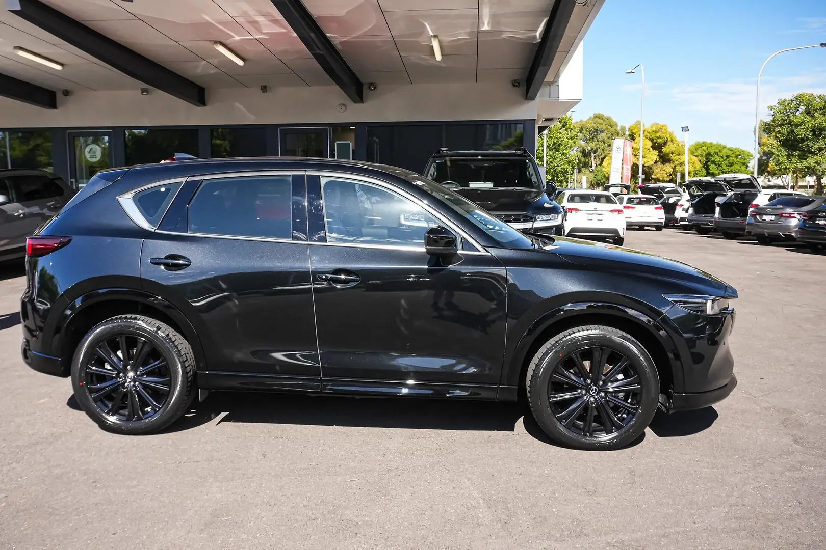 2024 Mazda CX-5 Gallery Image 4