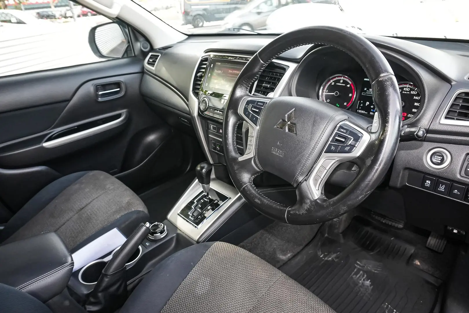 2019 Mitsubishi Triton Gallery Image 15