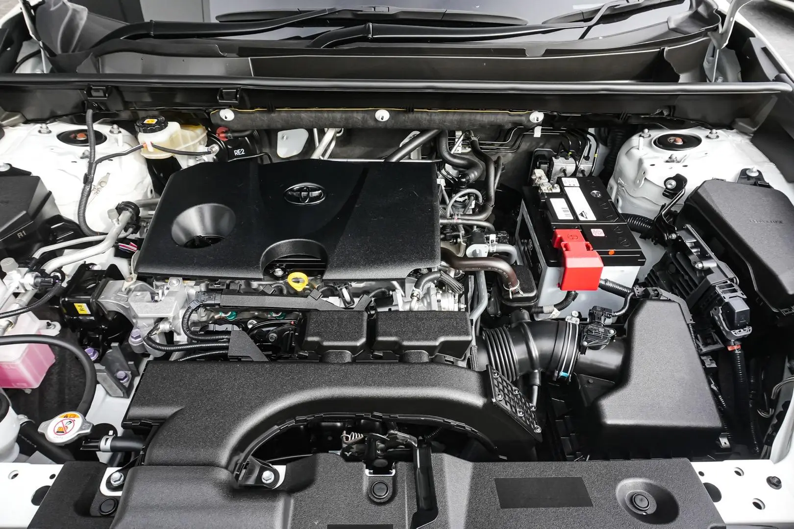 2019 Toyota RAV4 Gallery Image 23