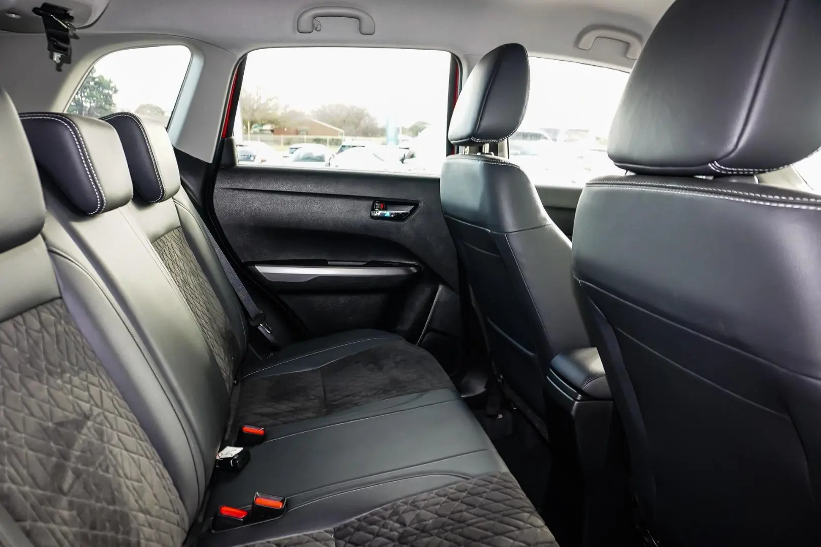 2023 Suzuki Vitara Gallery Image 8