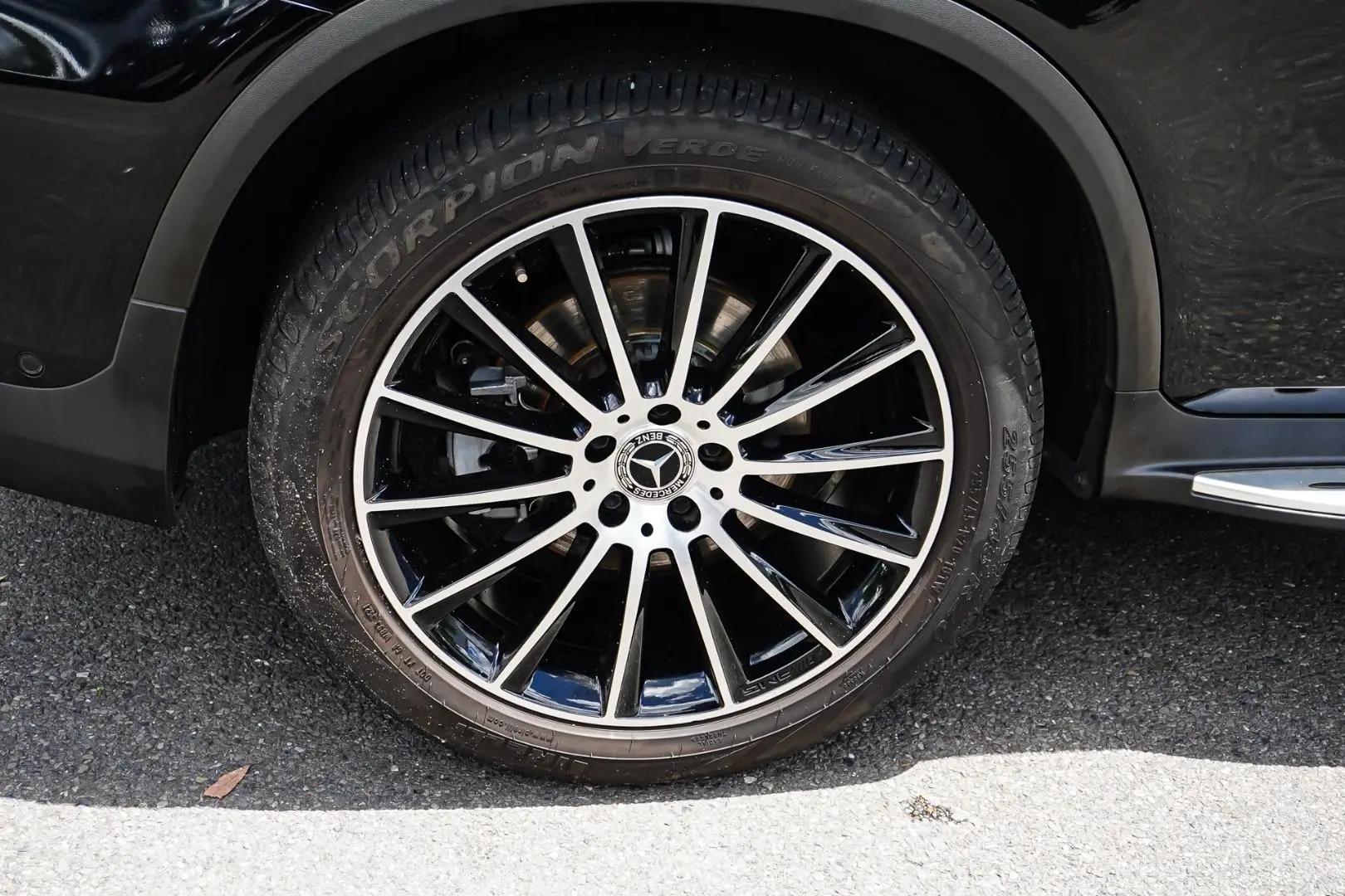 2019 Mercedes-Benz GLC-Class Gallery Image 19