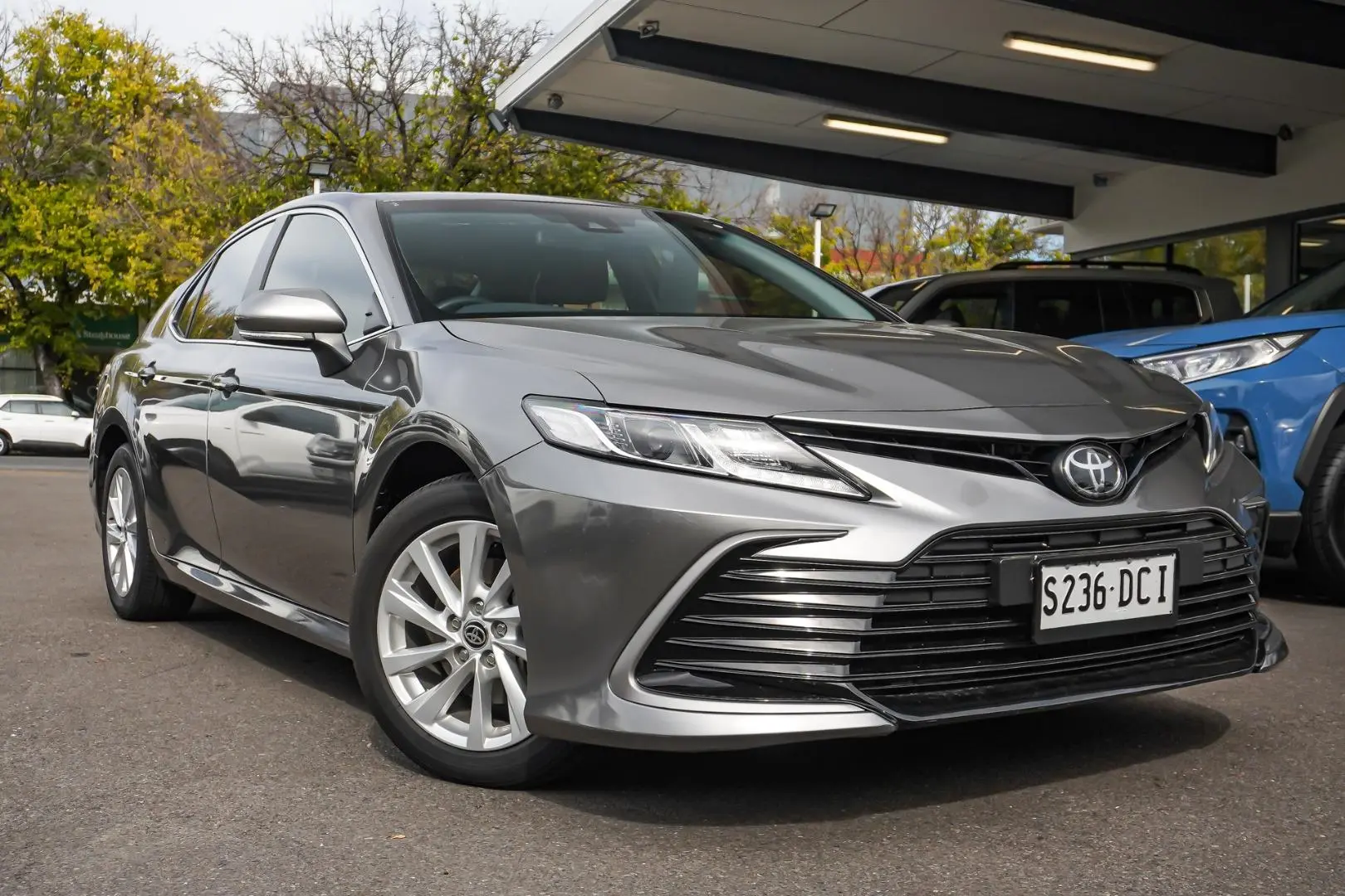 2024 Toyota Camry Gallery Image 2