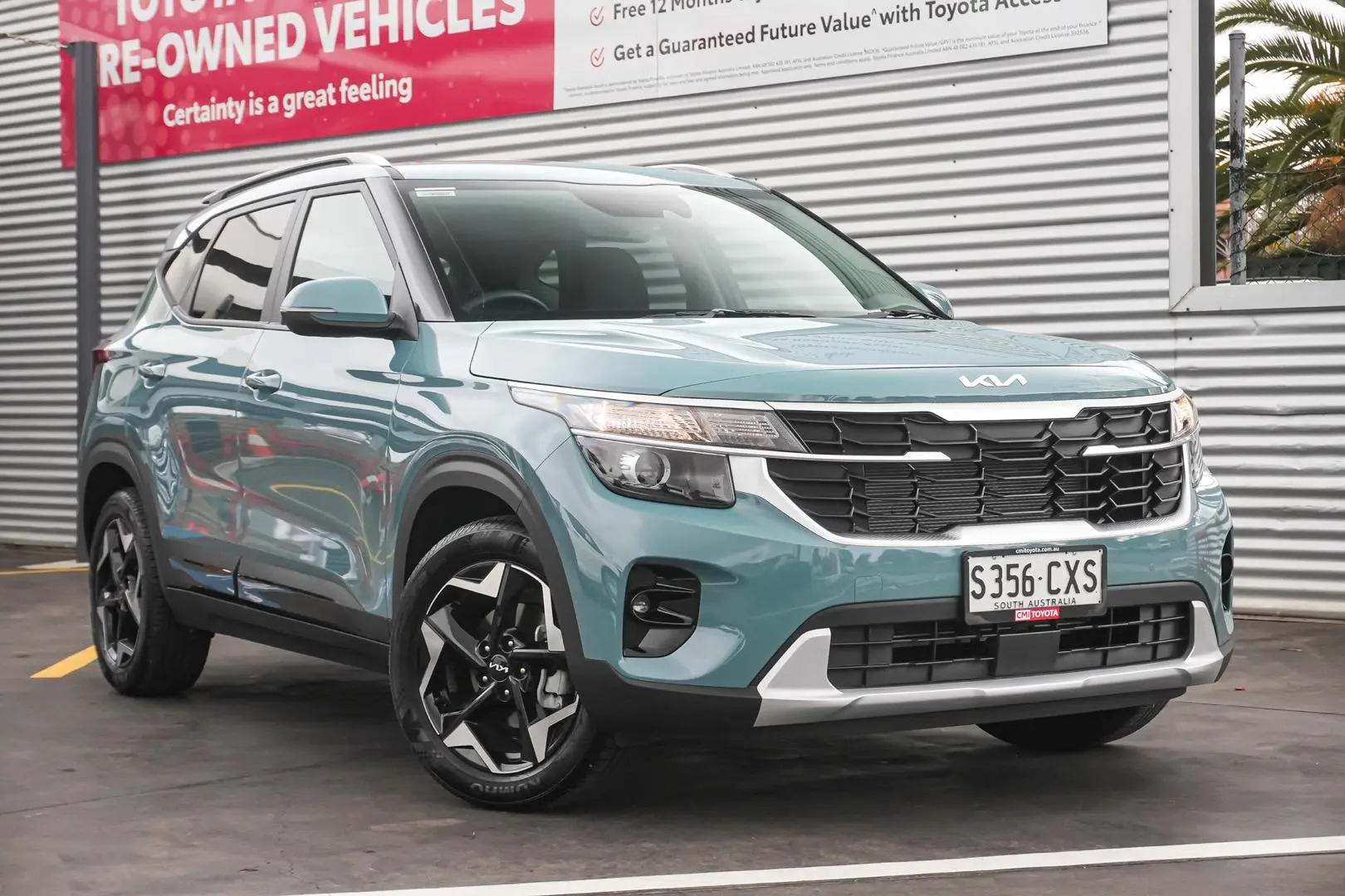 2023 Kia Seltos Gallery Image 1