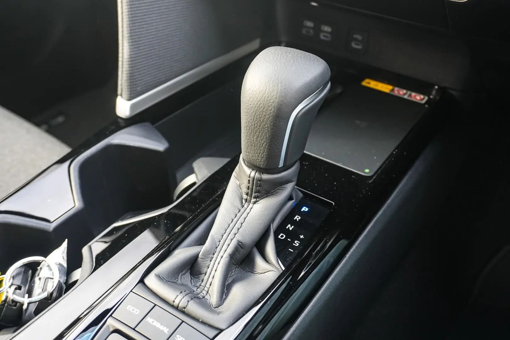 2025 Toyota Camry Gallery Image 17