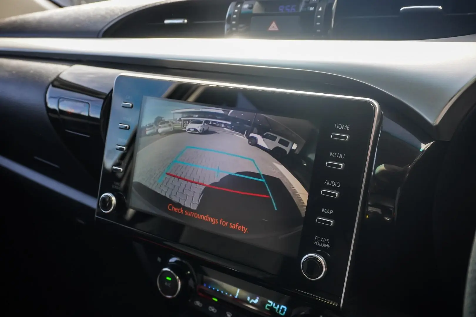 2021 Toyota Hilux Gallery Image 22