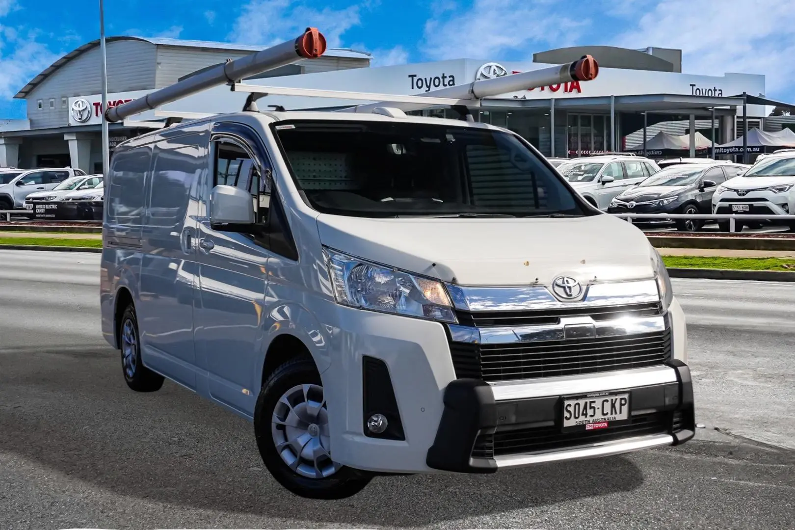2021 Toyota Hiace Gallery Image 1