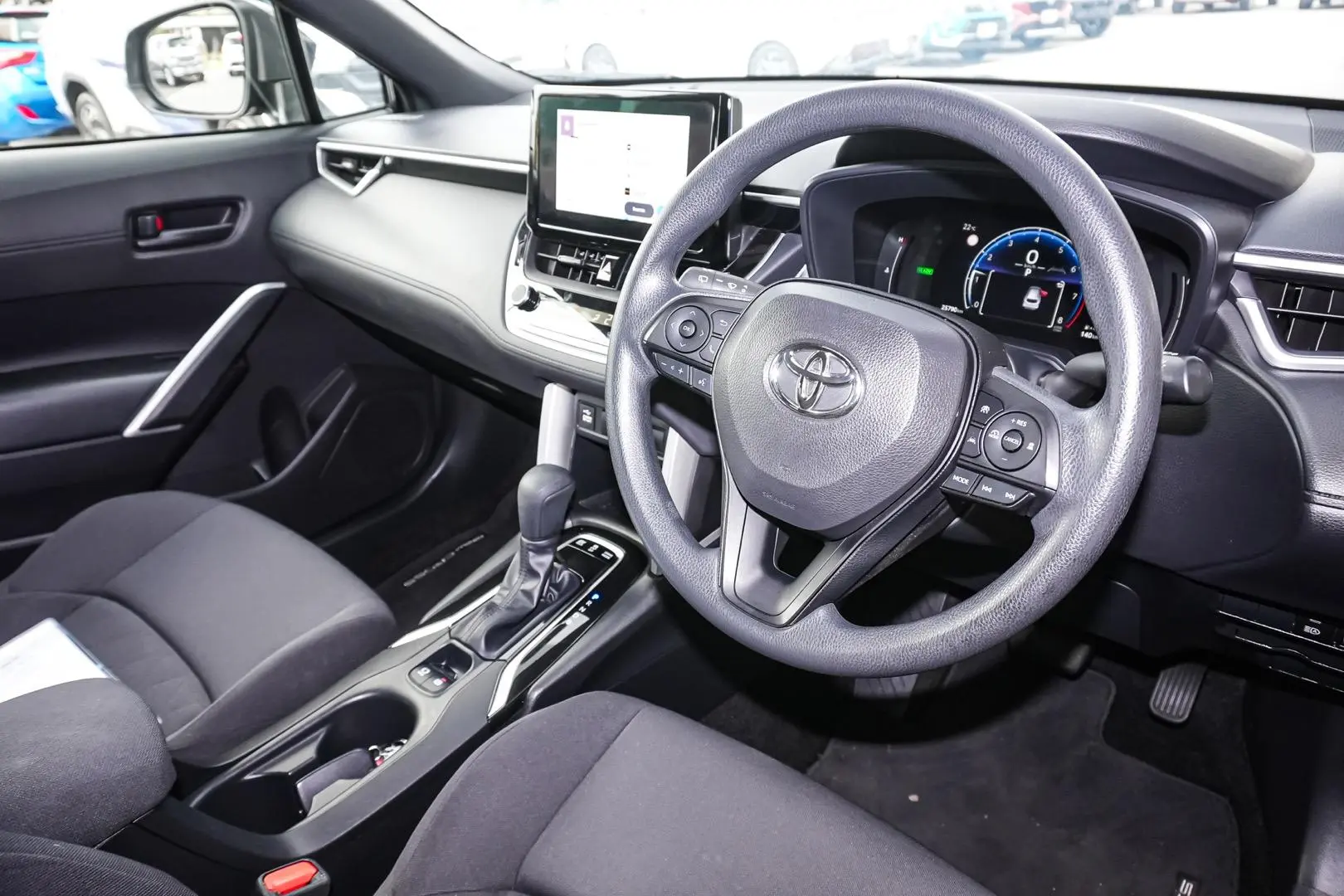 2023 Toyota Corolla Cross Gallery Image 7