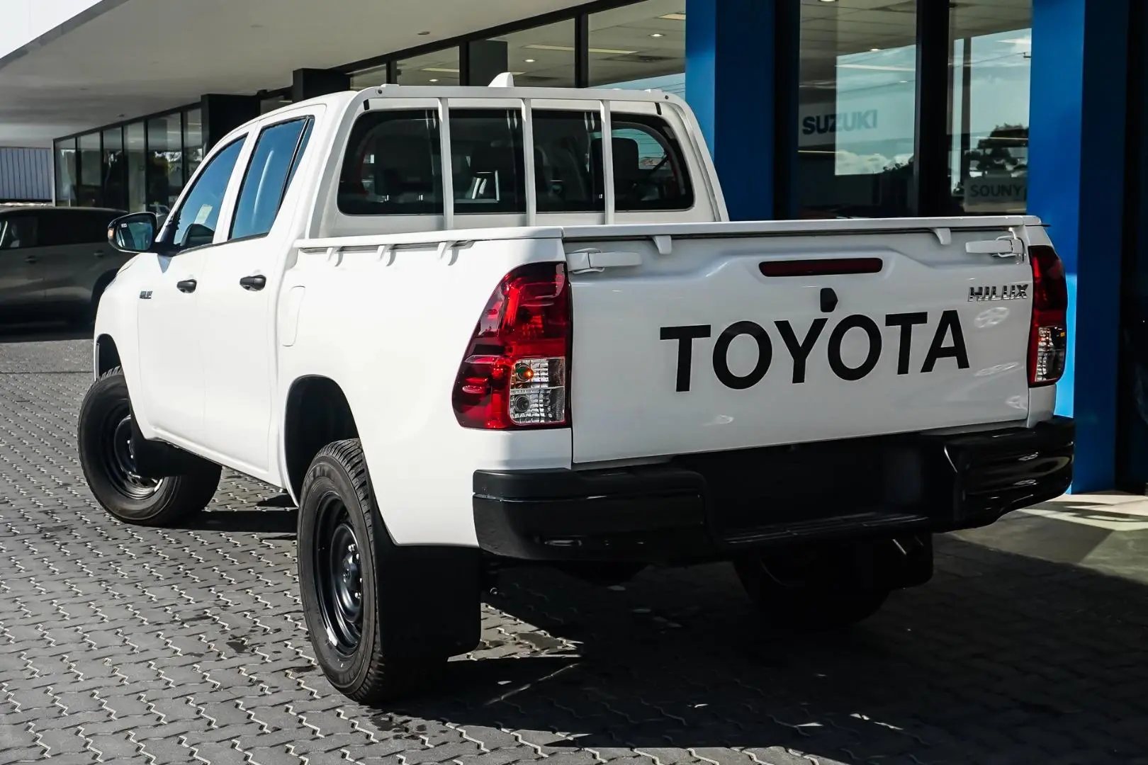 2024 Toyota Hilux Gallery Image 3